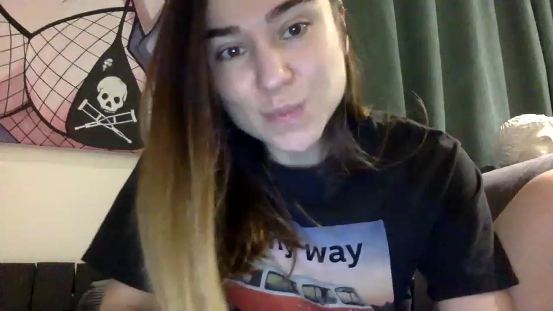 Gallery image thumbnail from EgoisticPuss's myfreecams stream on, 03/31/2023, 15:30 image 3 of 20
