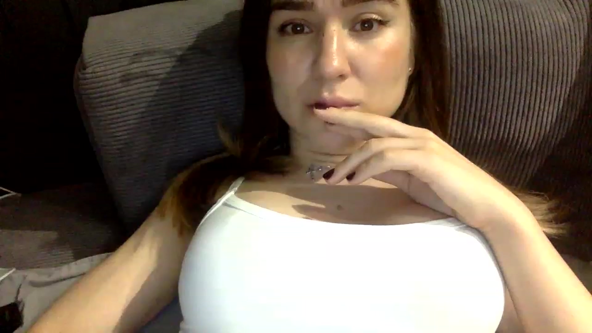 Gallery image thumbnail from EgoisticPuss's myfreecams stream on, 04/03/2023, 22:32 image 16 of 20
