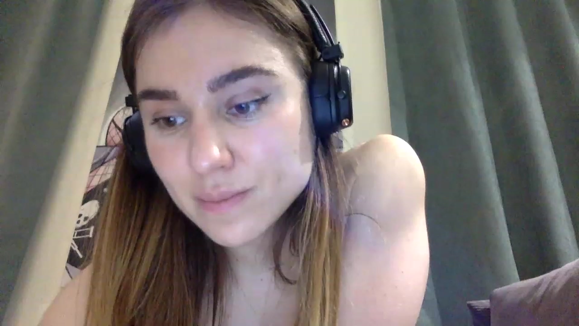 Gallery image thumbnail from EgoisticPuss's myfreecams stream on, 04/05/2023, 18:09 image 15 of 20