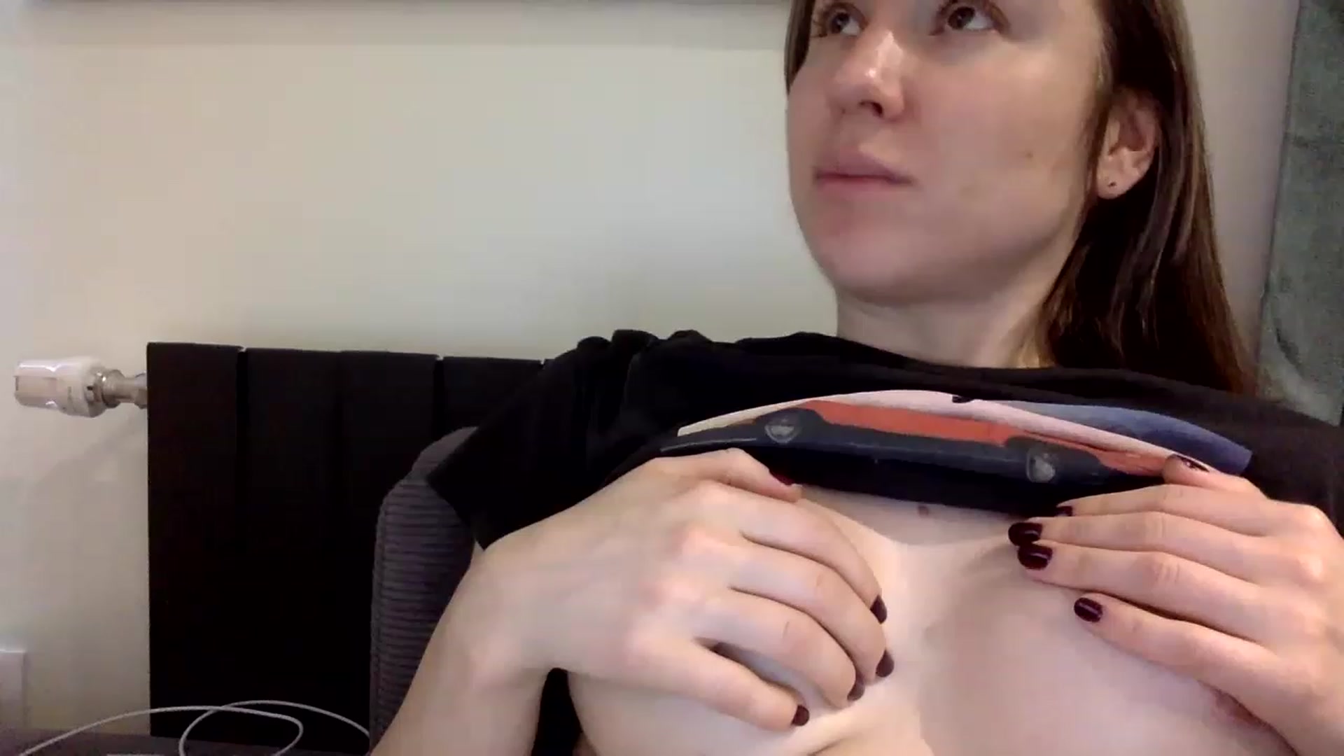 Gallery image thumbnail from EgoisticPuss's myfreecams stream on, 04/08/2023, 13:21 image 13 of 20