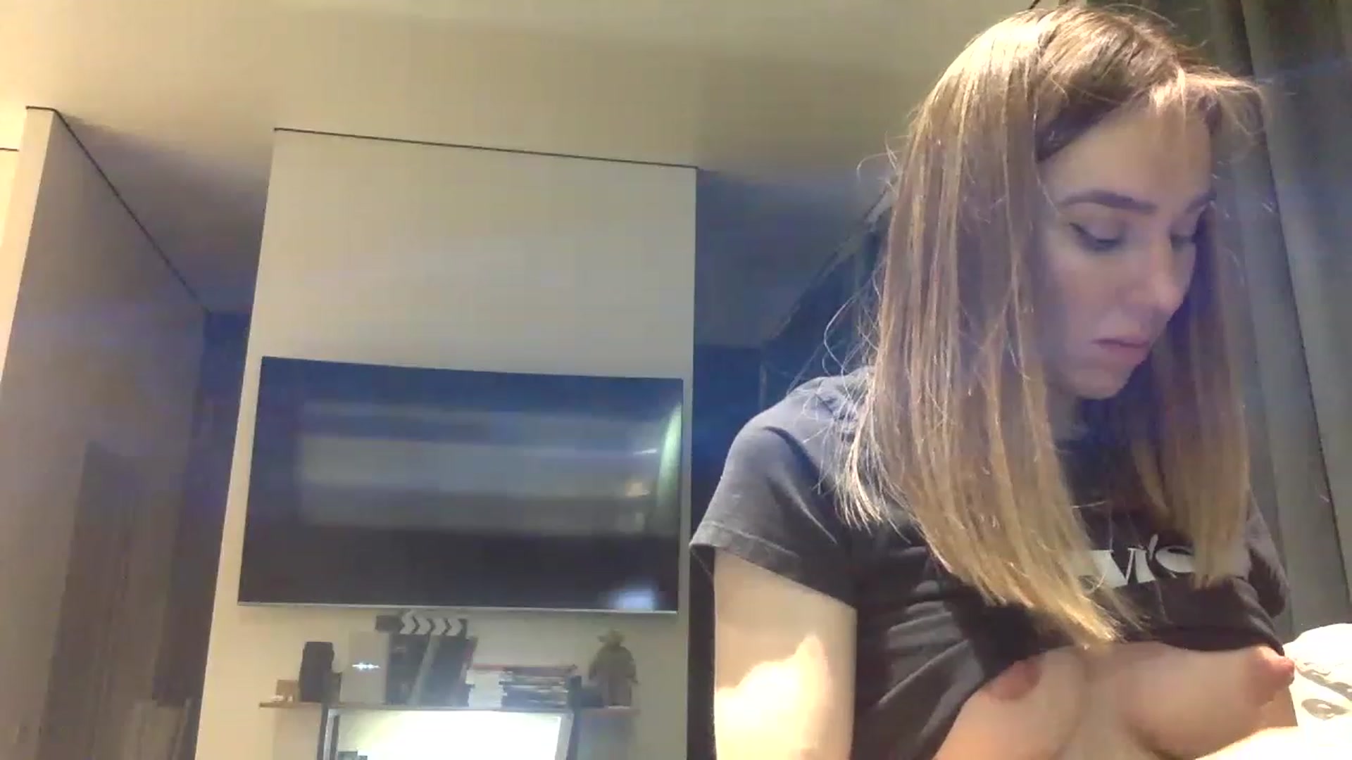 Gallery image thumbnail from EgoisticPuss's myfreecams stream on, 04/20/2023, 21:44 image 2 of 20