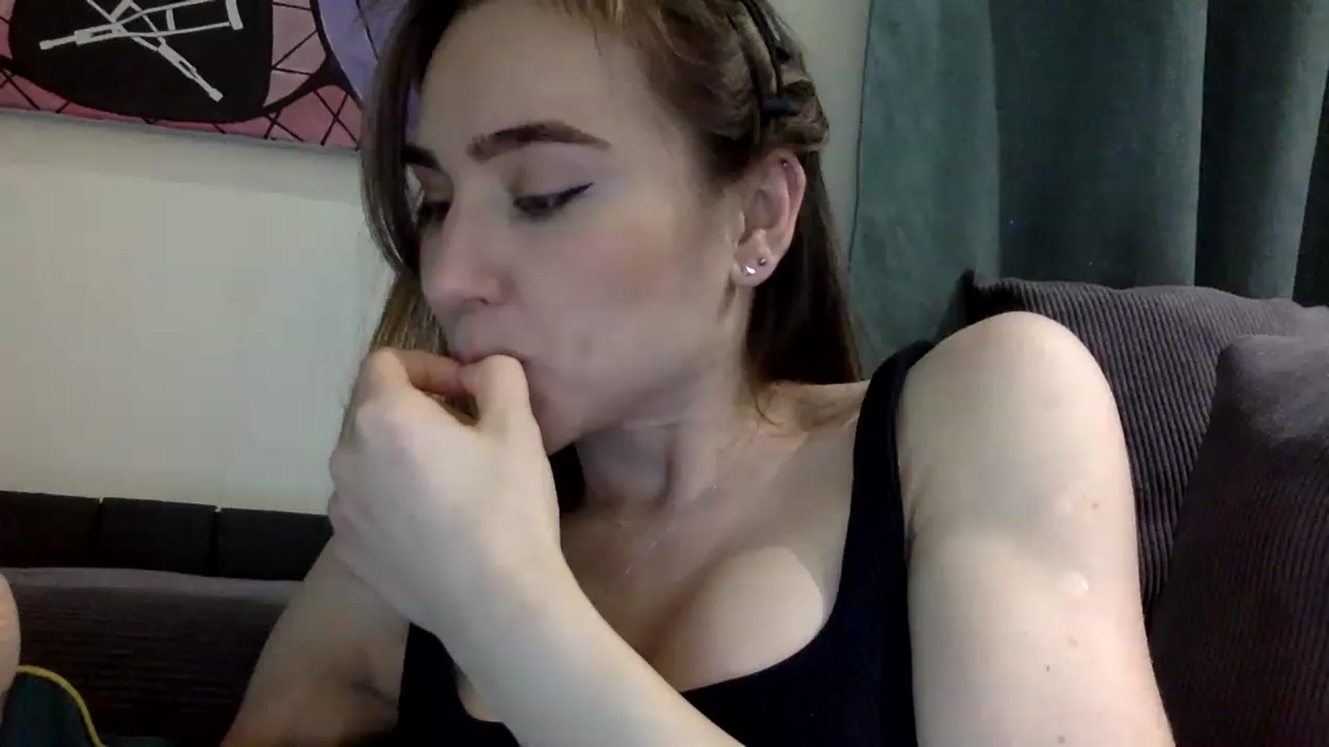 Gallery image thumbnail from EgoisticPuss's myfreecams stream on, 04/21/2023, 14:24 image 10 of 20