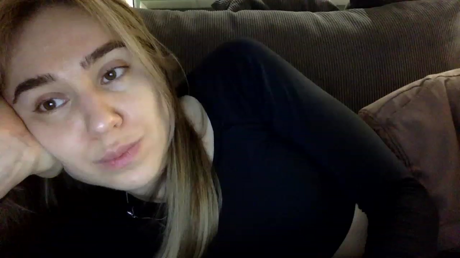 Gallery image thumbnail from EgoisticPuss's myfreecams stream on, 05/21/2023, 19:50 image 9 of 20