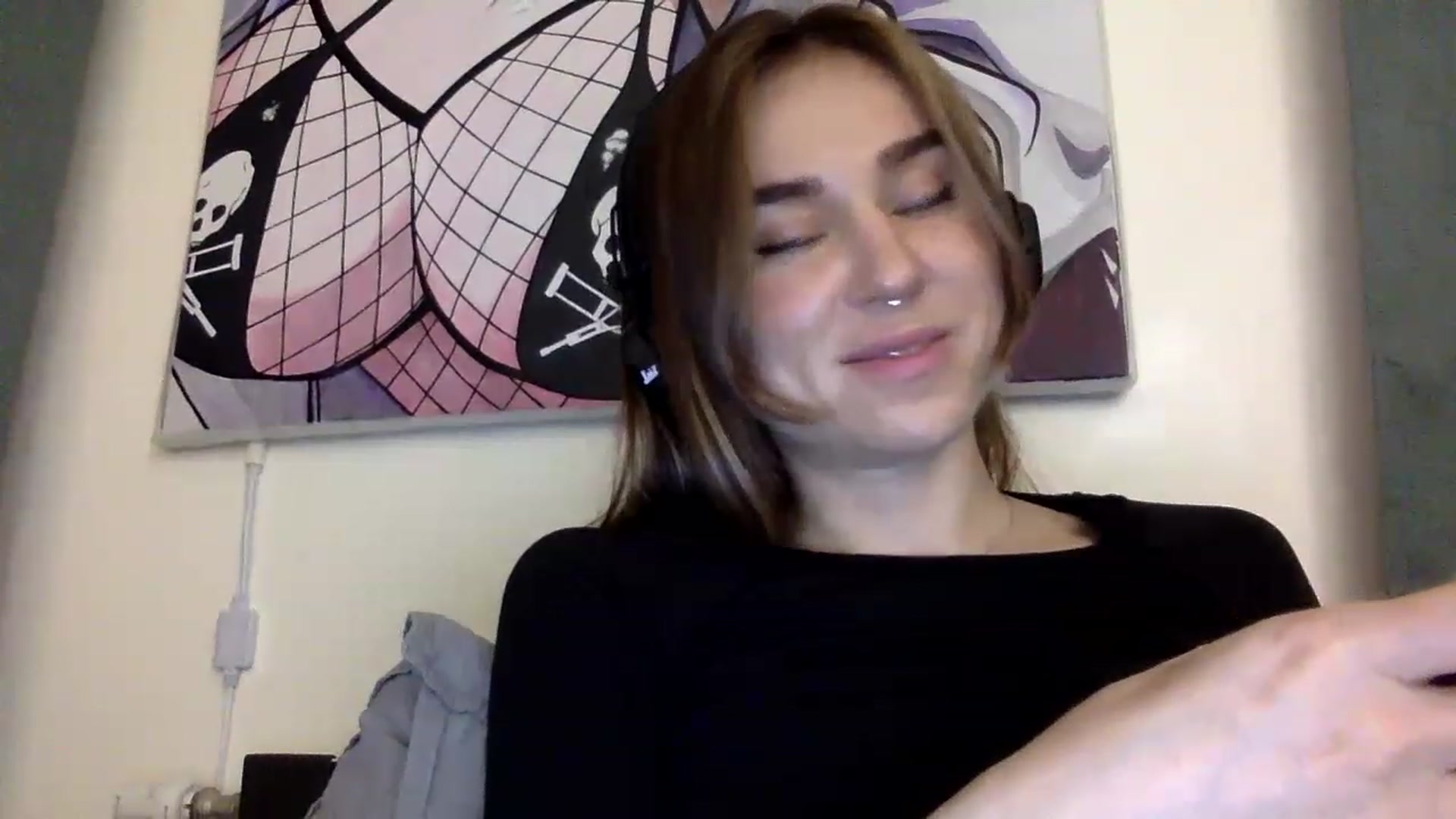 Gallery image thumbnail from EgoisticPuss's myfreecams stream on, 05/26/2023, 19:24 image 13 of 20