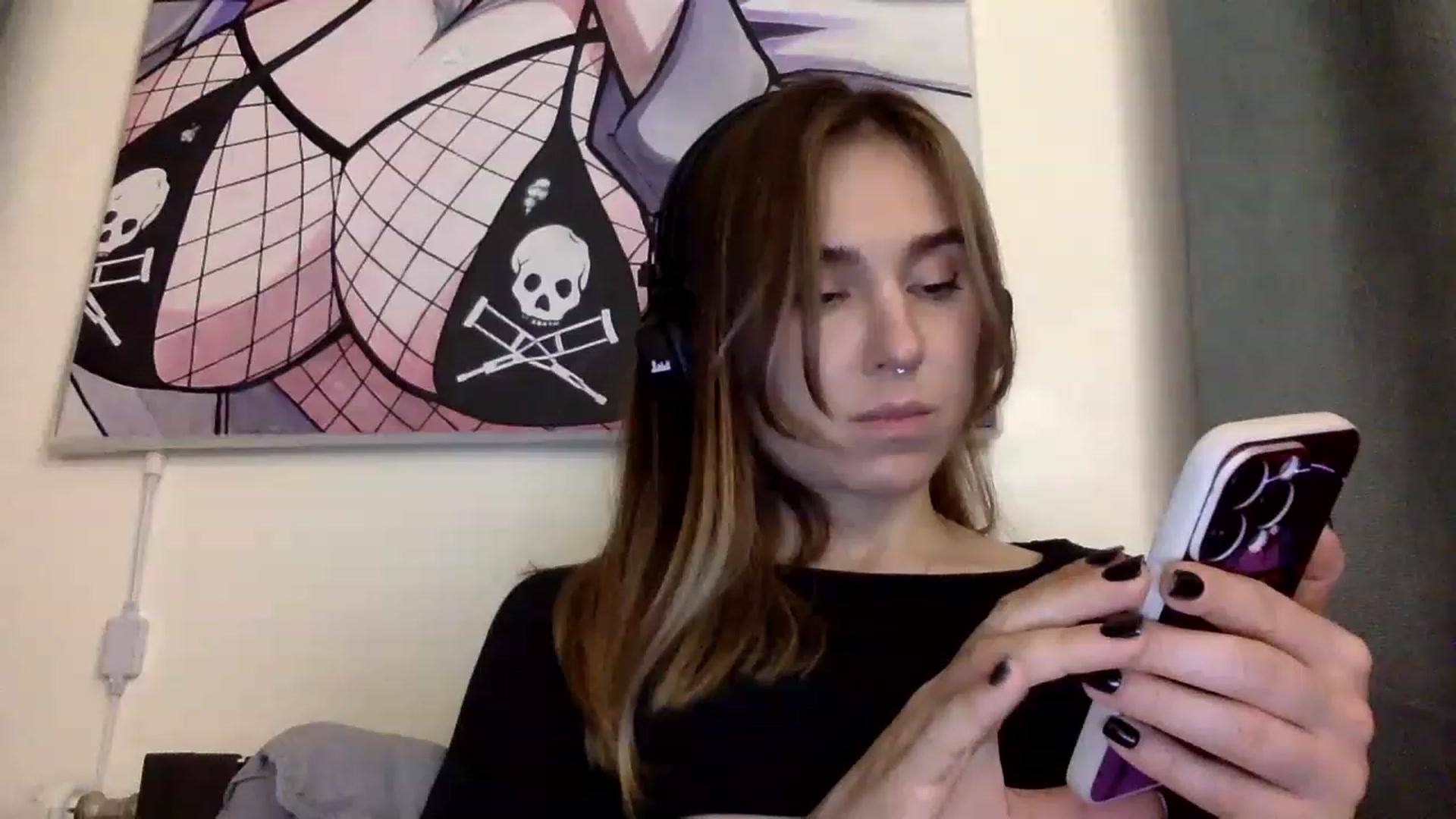 Gallery image thumbnail from EgoisticPuss's myfreecams stream on, 05/26/2023, 19:24 image 2 of 20