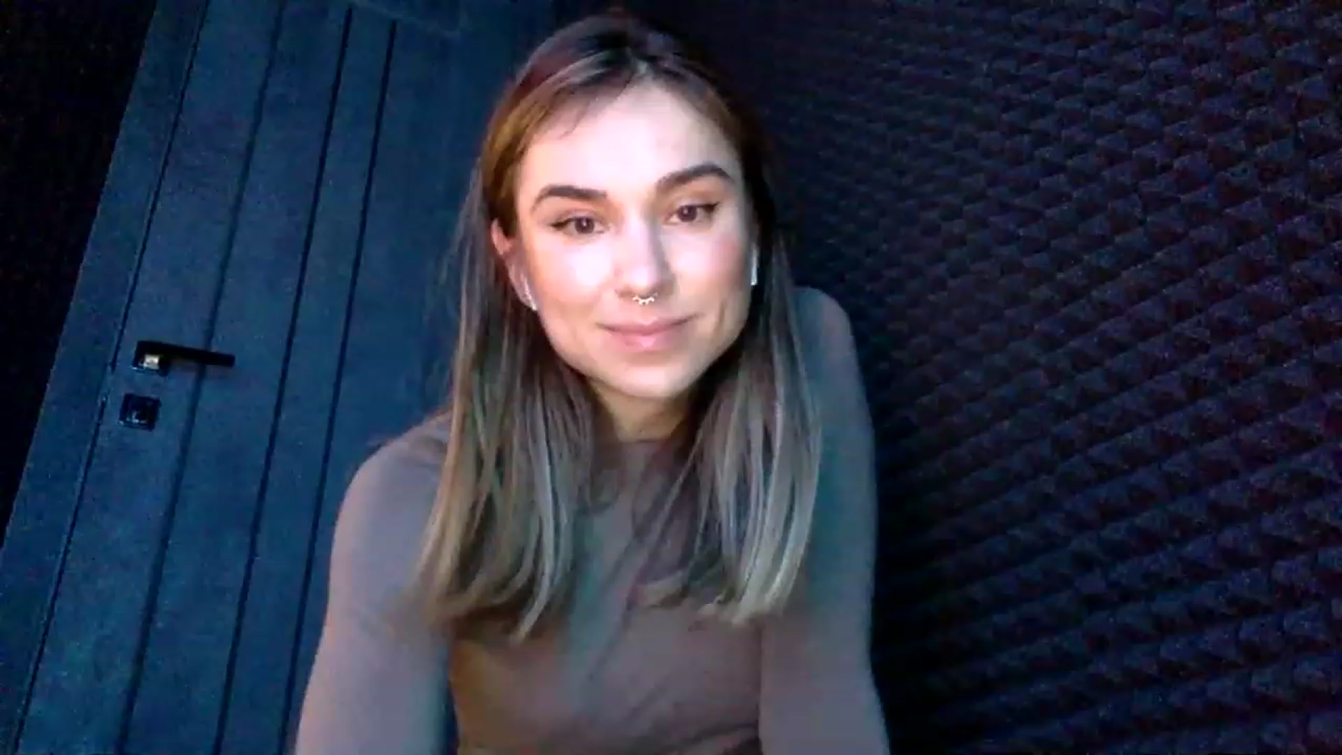 Gallery image thumbnail from EgoisticPuss's myfreecams stream on, 06/28/2023, 13:31 image 16 of 20