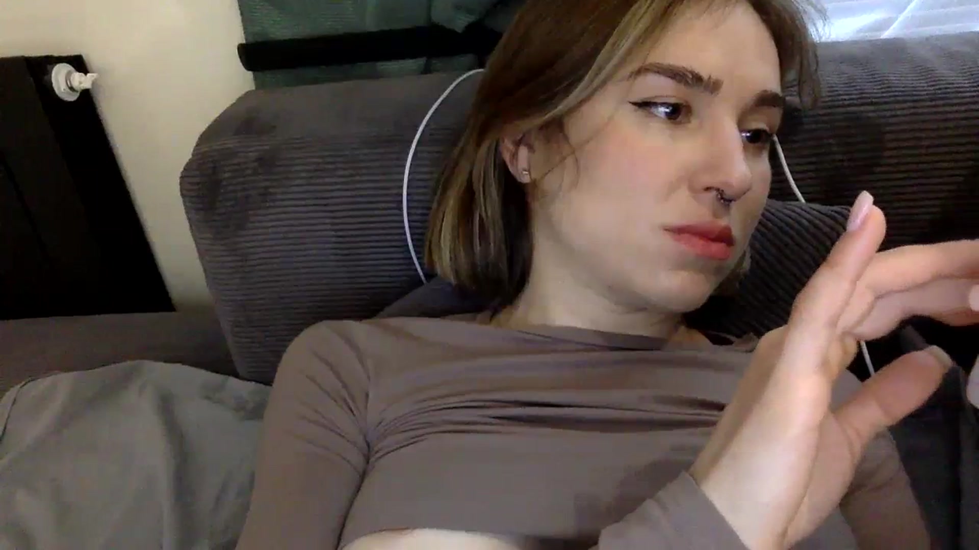 Gallery image thumbnail from EgoisticPuss's myfreecams stream on, 07/25/2023, 13:10 image 14 of 20