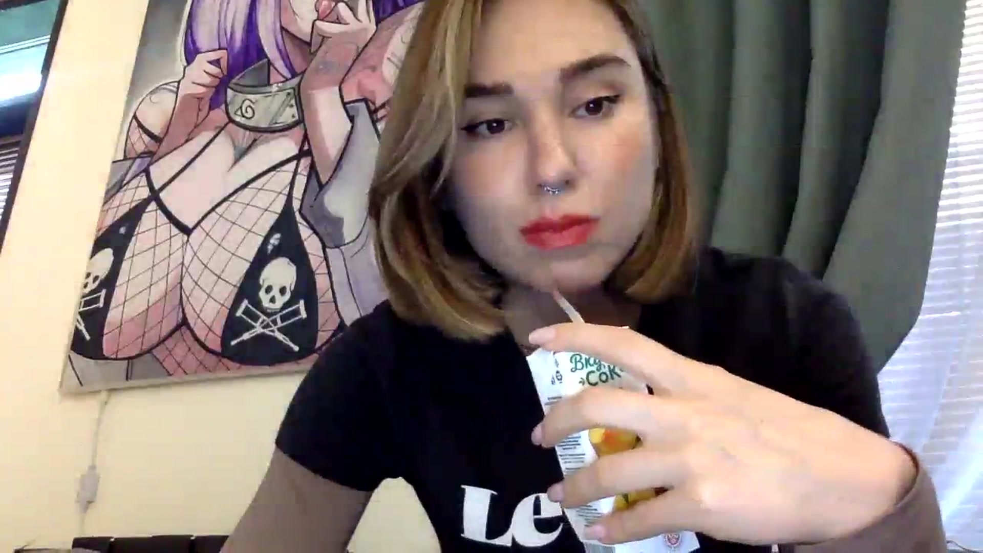 Gallery image thumbnail from EgoisticPuss's myfreecams stream on, 08/01/2023, 16:01 image 16 of 20