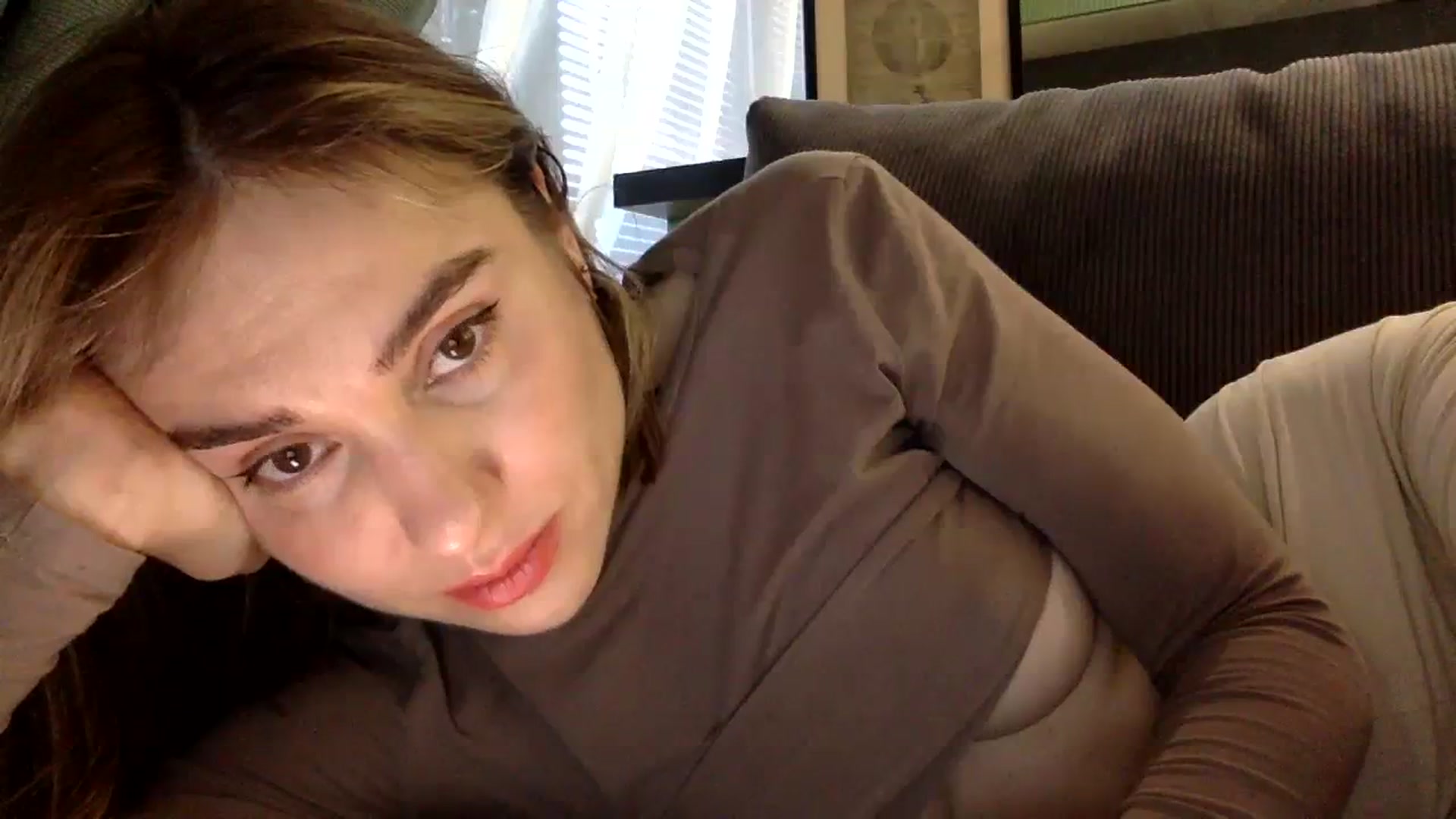 Gallery image thumbnail from EgoisticPuss's myfreecams stream on, 08/06/2023, 14:59 image 12 of 20