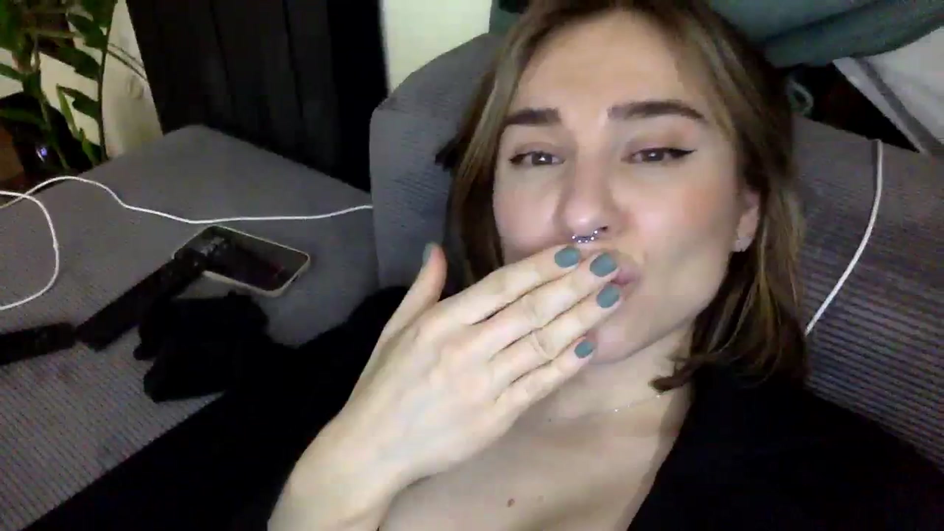 Gallery image thumbnail from EgoisticPuss's myfreecams stream on, 08/10/2023, 21:28 image 17 of 20