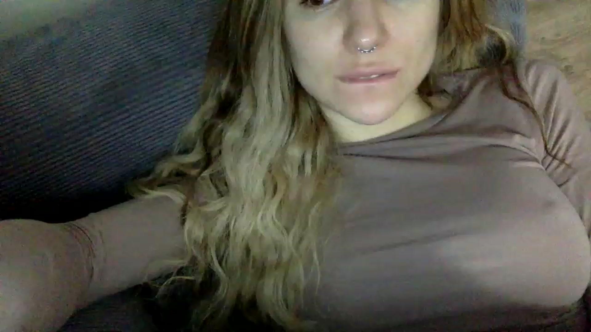 Gallery image thumbnail from EgoisticPuss's myfreecams stream on, 08/22/2023, 08:19 image 18 of 20