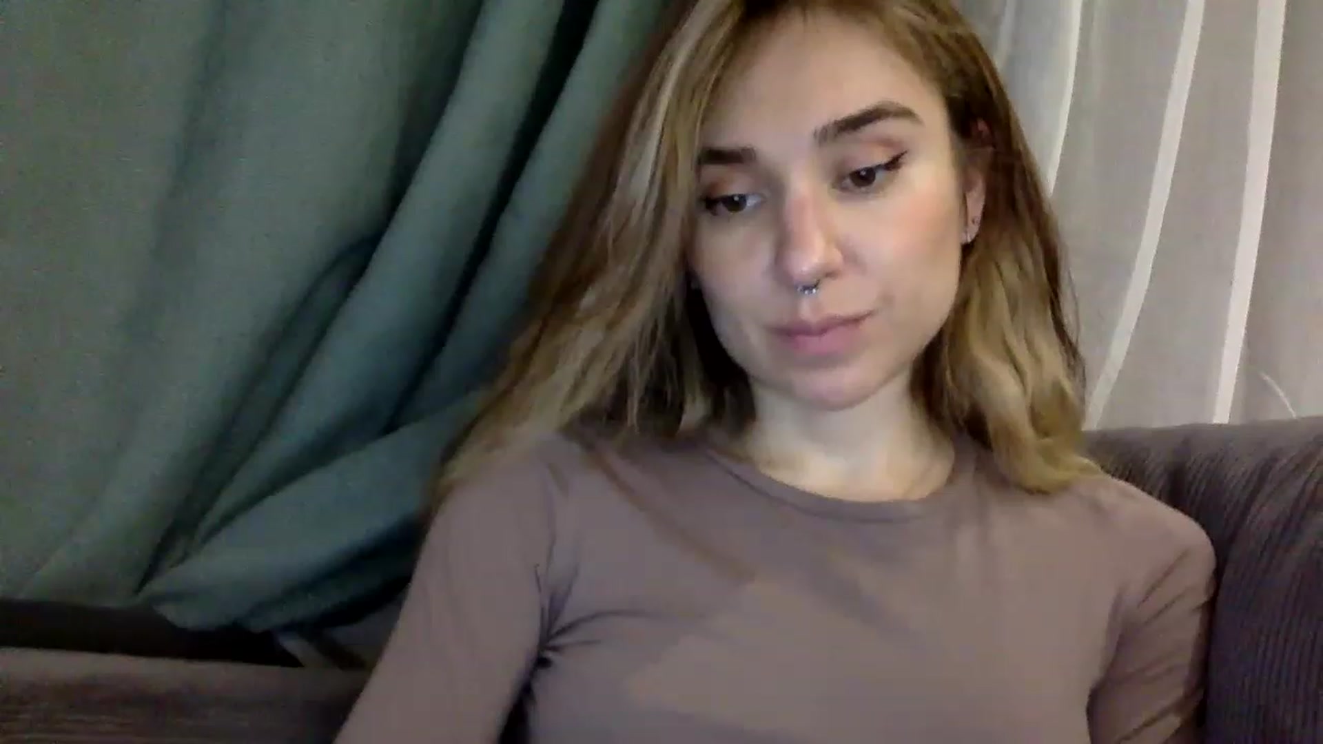Gallery image thumbnail from EgoisticPuss's myfreecams stream on, 08/22/2023, 21:17 image 4 of 20