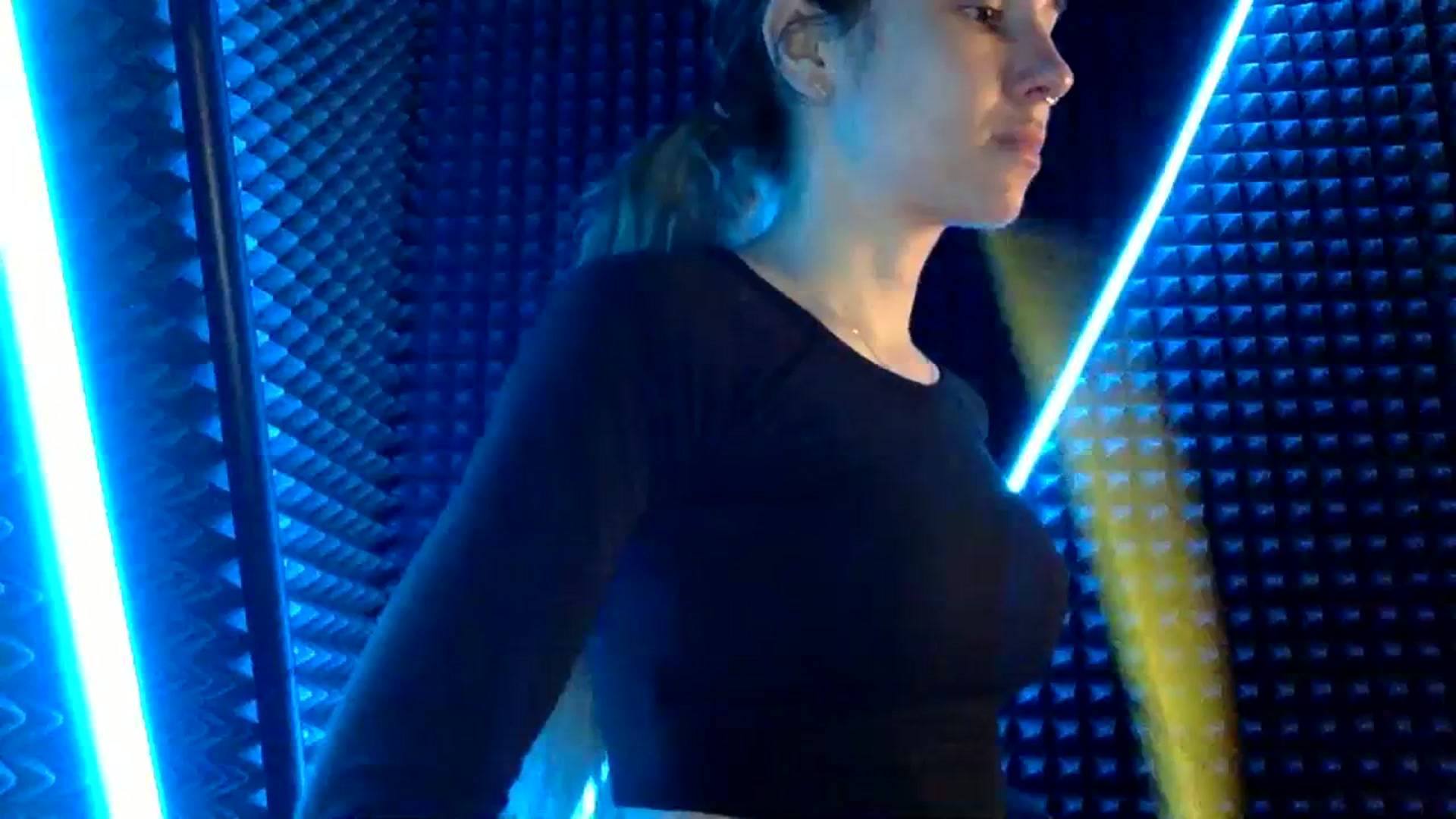 Gallery image thumbnail from EgoisticPuss's myfreecams stream on, 09/06/2023, 09:21 image 1 of 20