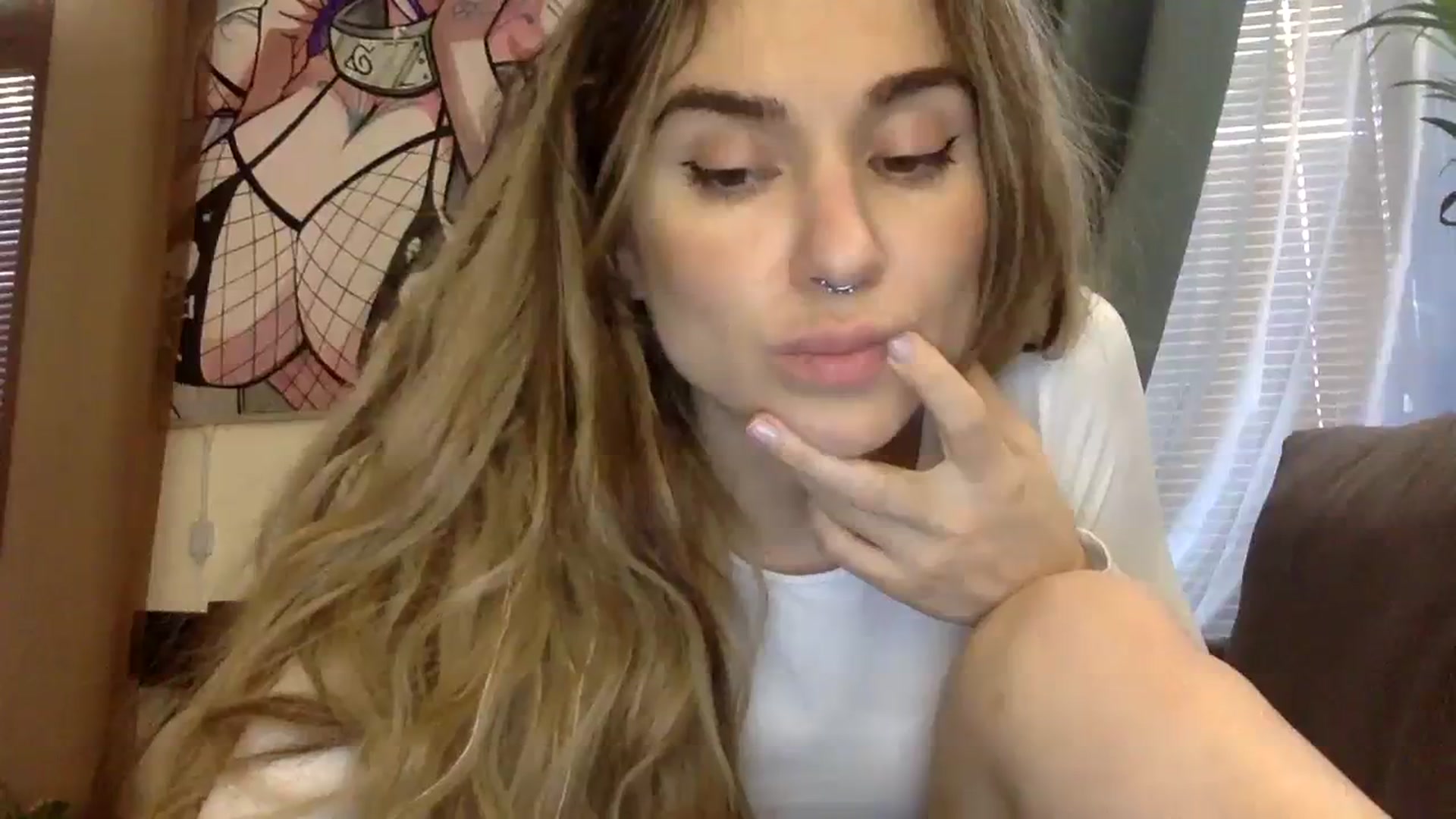Gallery image thumbnail from EgoisticPuss's myfreecams stream on, 09/07/2023, 14:27 image 7 of 20