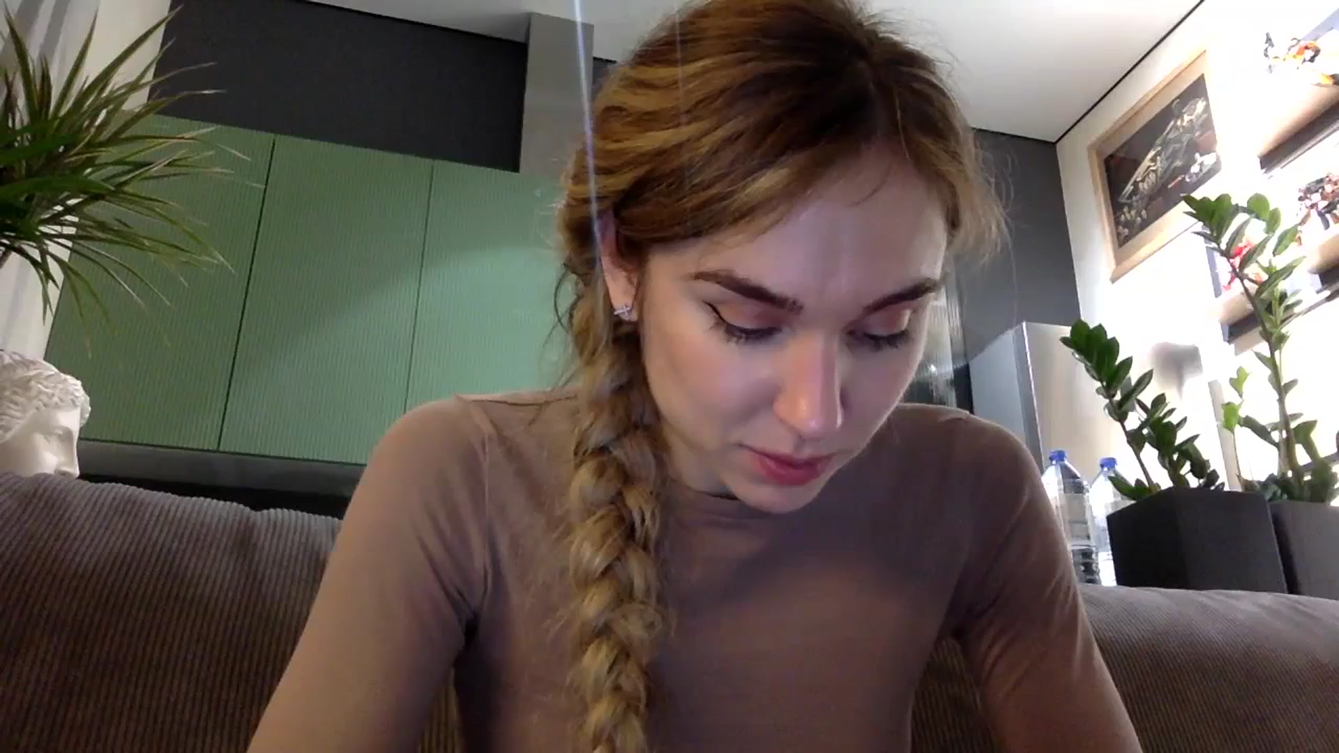 Gallery image thumbnail from EgoisticPuss's myfreecams stream on, 09/08/2023, 17:28 image 6 of 20