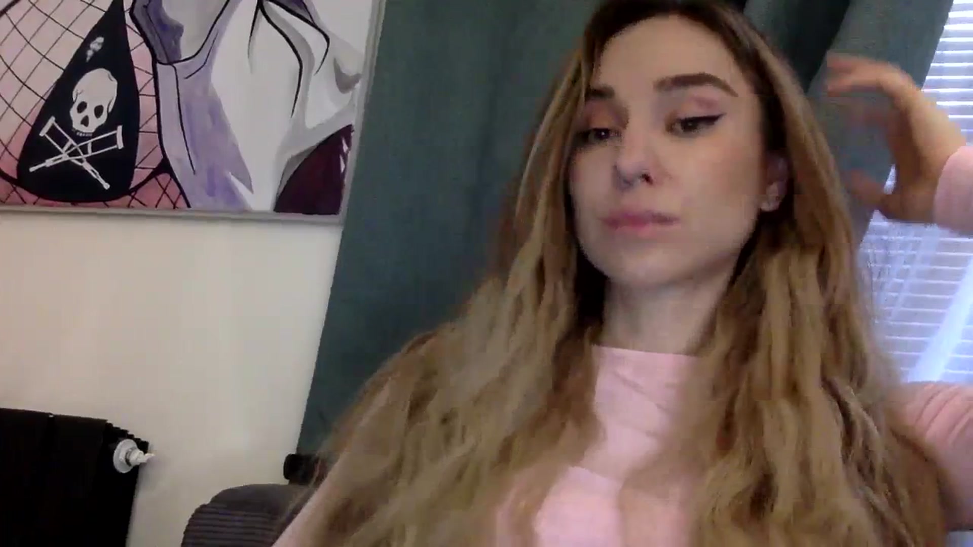 Gallery image thumbnail from EgoisticPuss's myfreecams stream on, 09/12/2023, 12:20 image 16 of 20