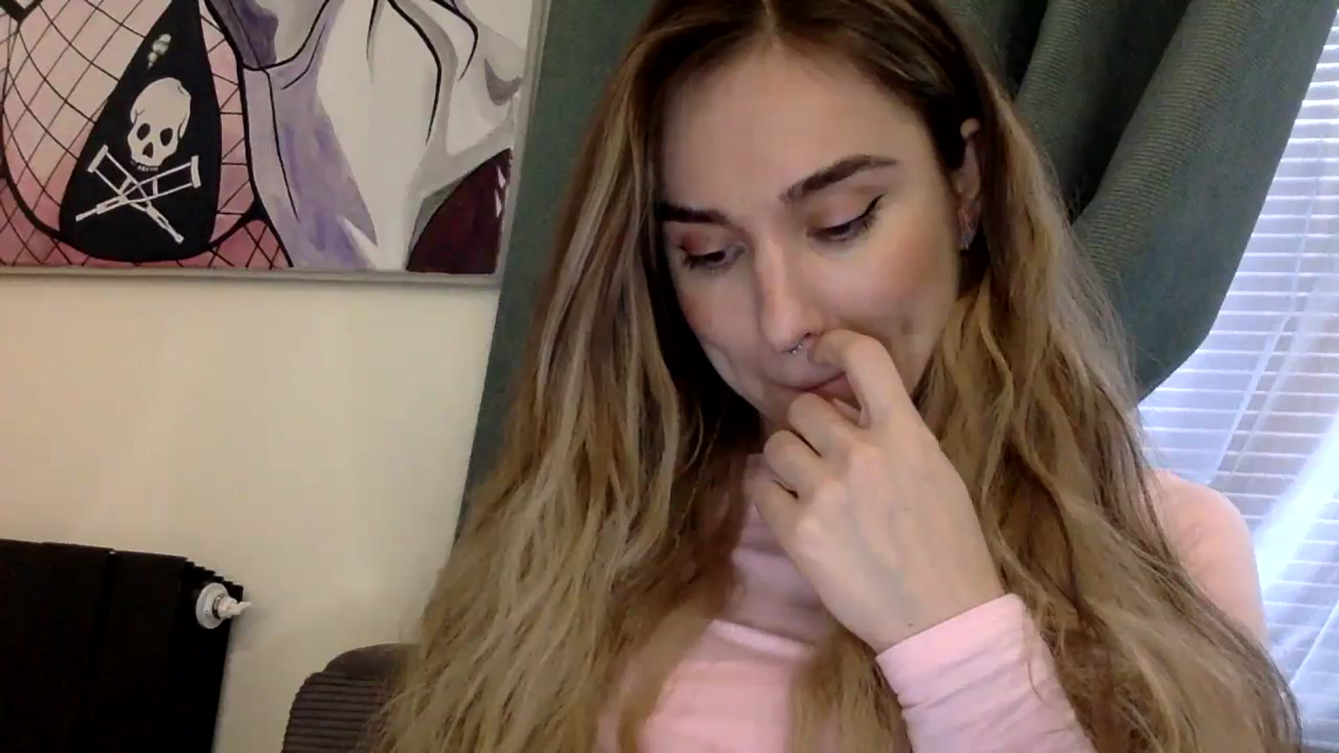Gallery image thumbnail from EgoisticPuss's myfreecams stream on, 09/12/2023, 12:20 image 11 of 20