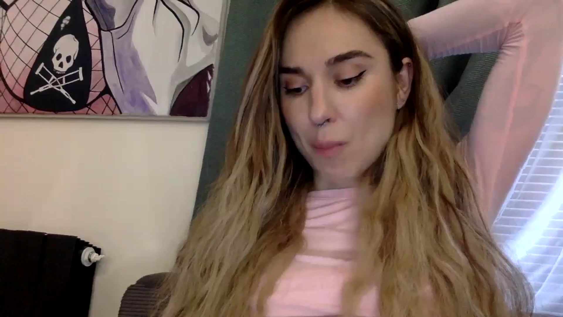 Gallery image thumbnail from EgoisticPuss's myfreecams stream on, 09/12/2023, 12:20 image 10 of 20