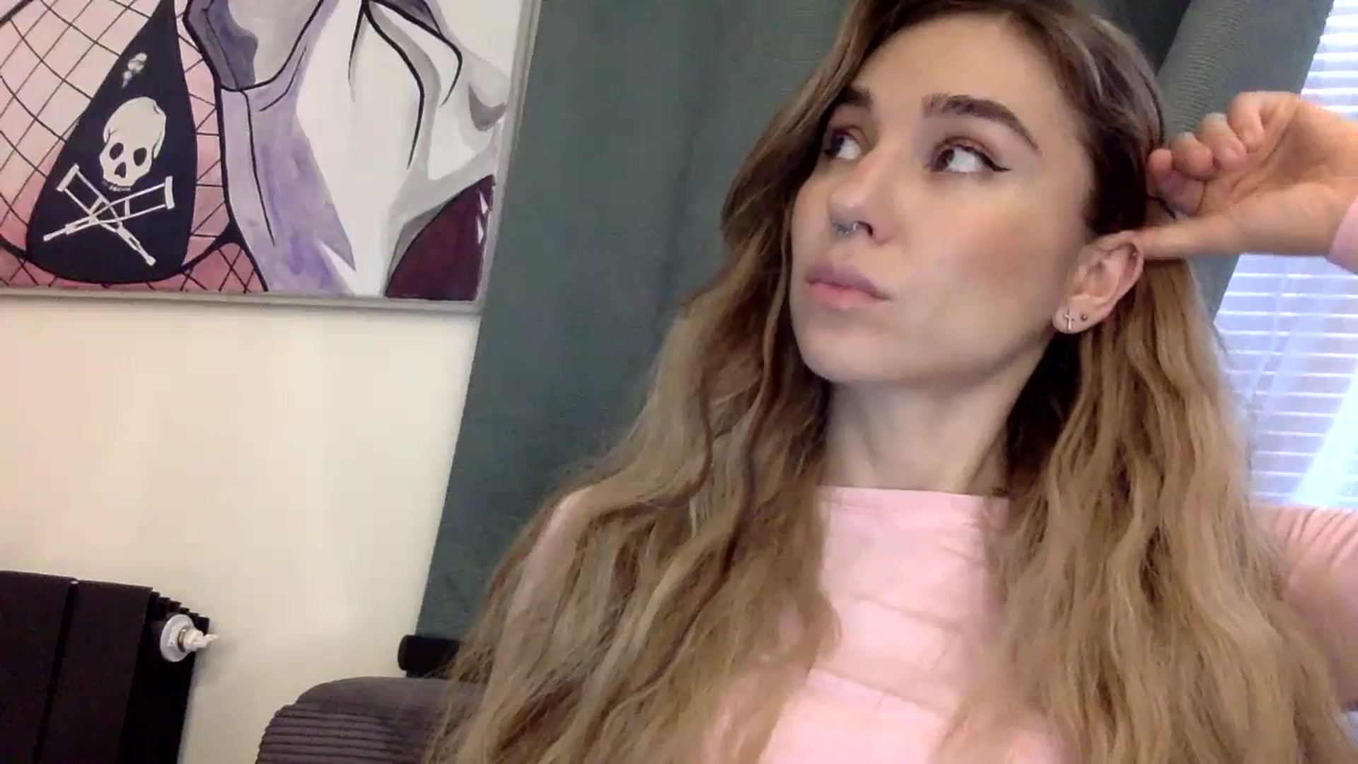 Gallery image thumbnail from EgoisticPuss's myfreecams stream on, 09/12/2023, 12:20 image 17 of 20