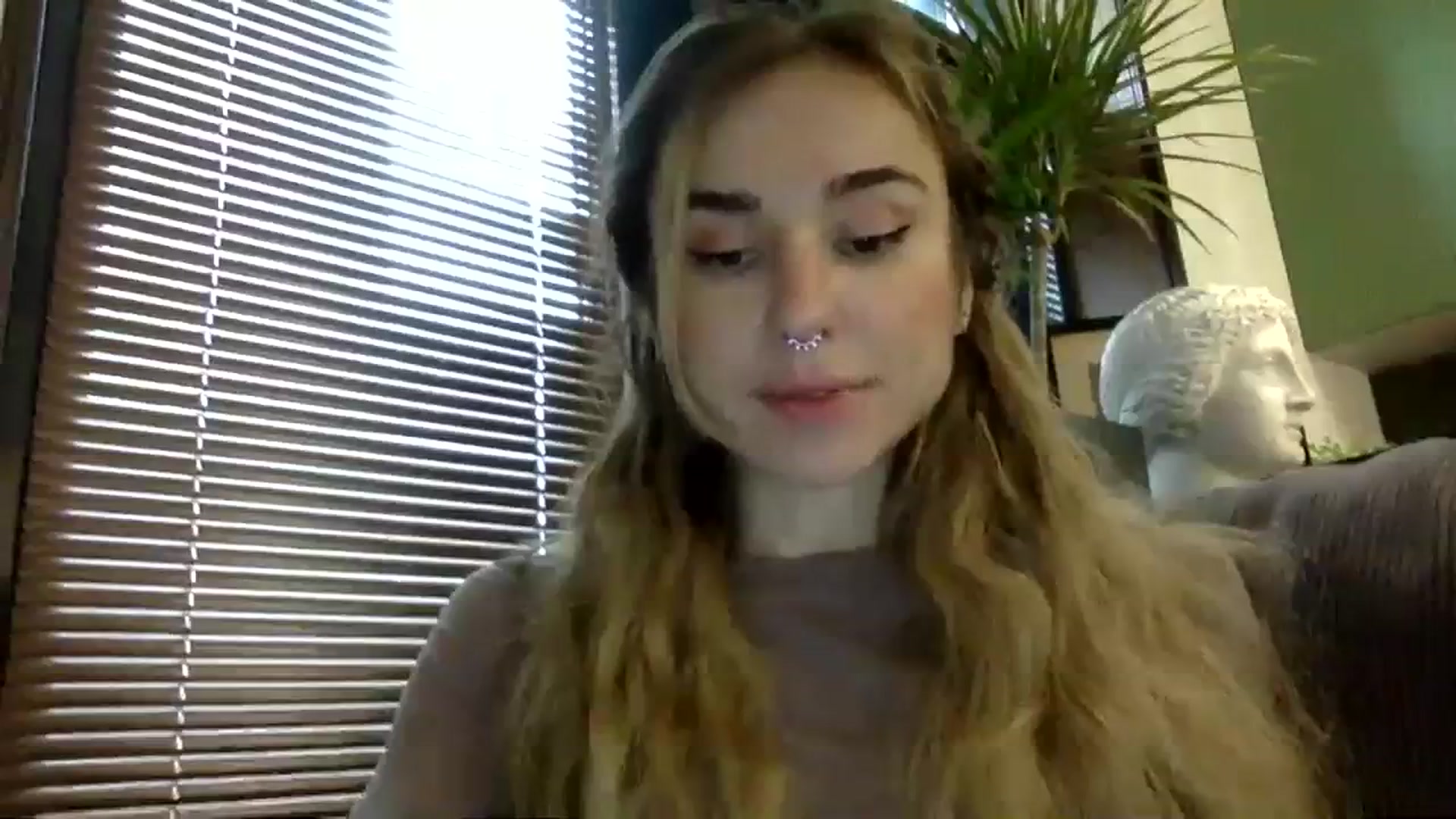 Gallery image thumbnail from EgoisticPuss's myfreecams stream on, 09/16/2023, 11:34 image 1 of 20