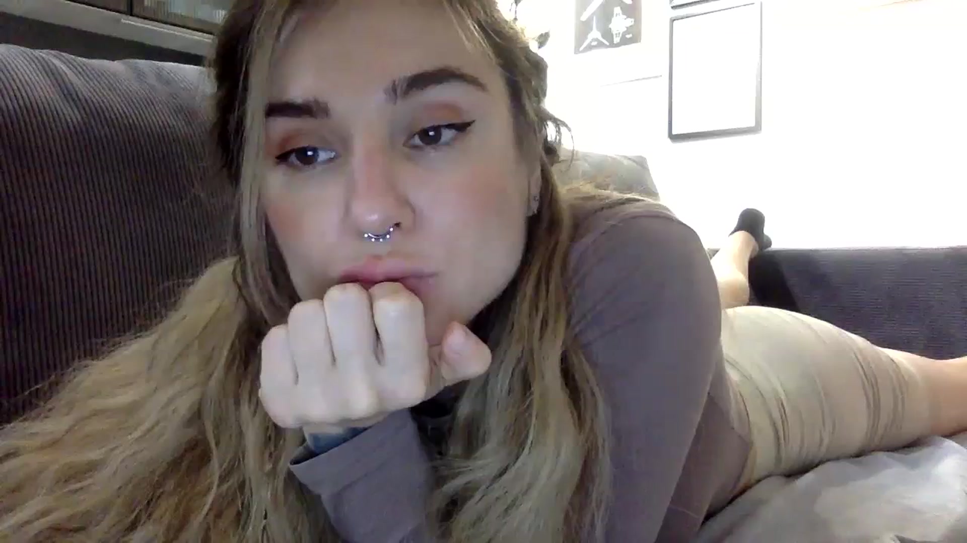 Gallery image thumbnail from EgoisticPuss's myfreecams stream on, 09/16/2023, 11:34 image 16 of 20