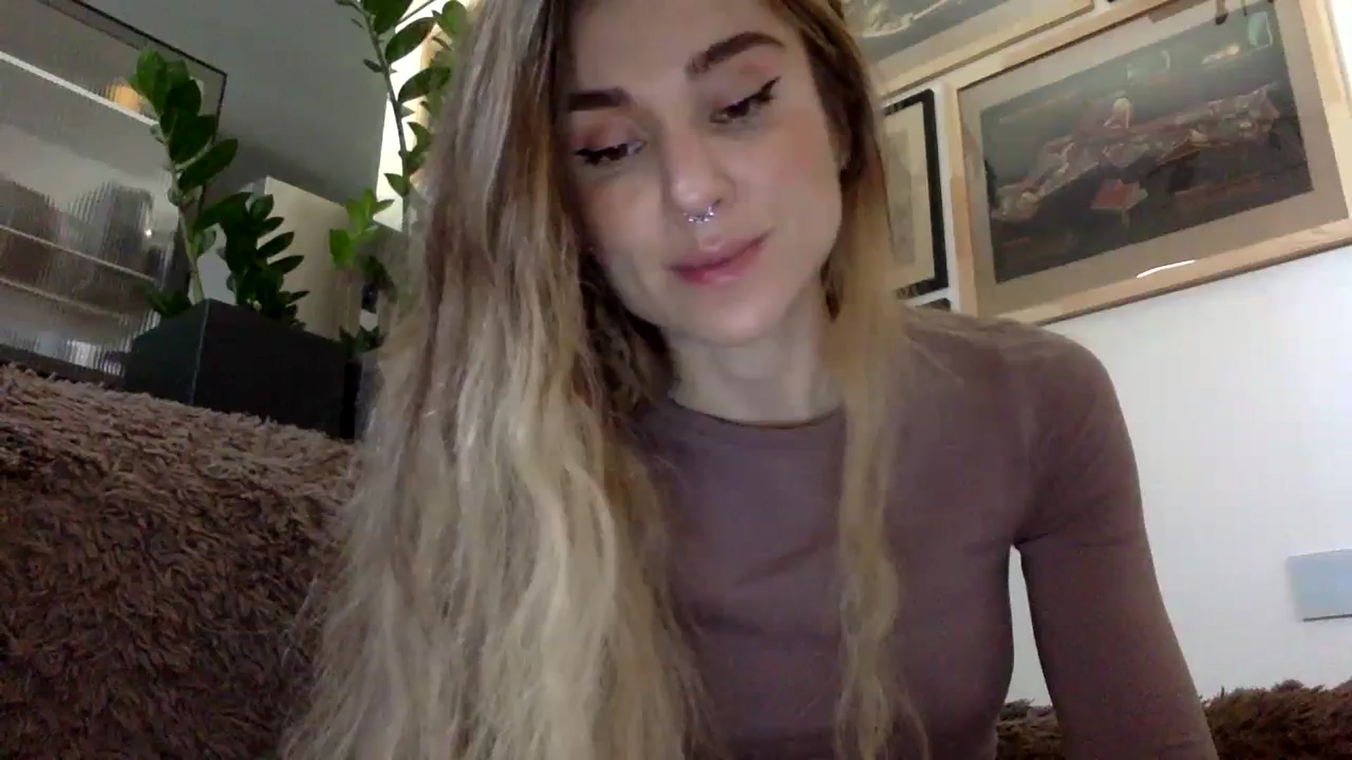 Gallery image thumbnail from EgoisticPuss's myfreecams stream on, 09/17/2023, 10:09 image 17 of 20