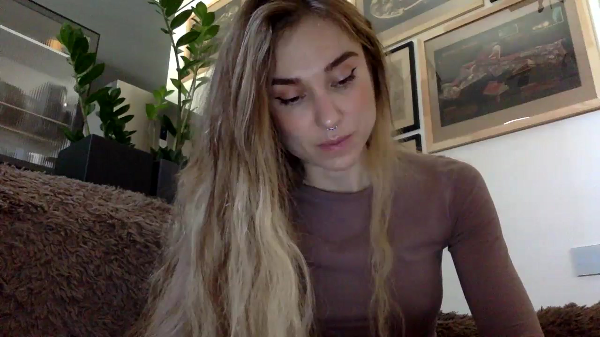 Gallery image thumbnail from EgoisticPuss's myfreecams stream on, 09/17/2023, 10:09 image 19 of 20