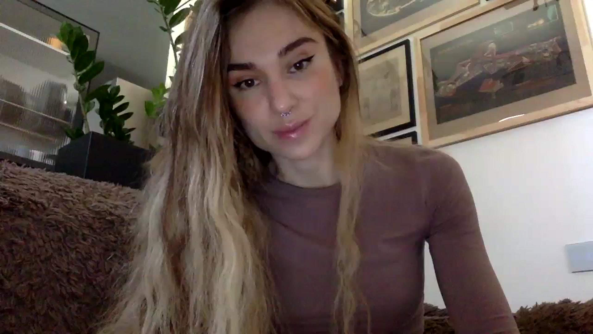 Gallery image thumbnail from EgoisticPuss's myfreecams stream on, 09/17/2023, 10:09 image 16 of 20