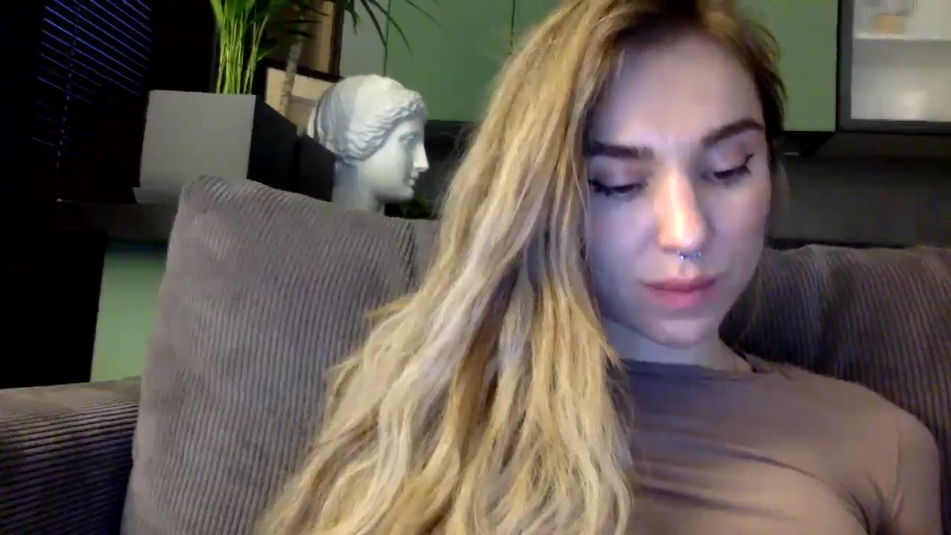 Gallery image thumbnail from EgoisticPuss's myfreecams stream on, 09/17/2023, 17:32 image 5 of 20