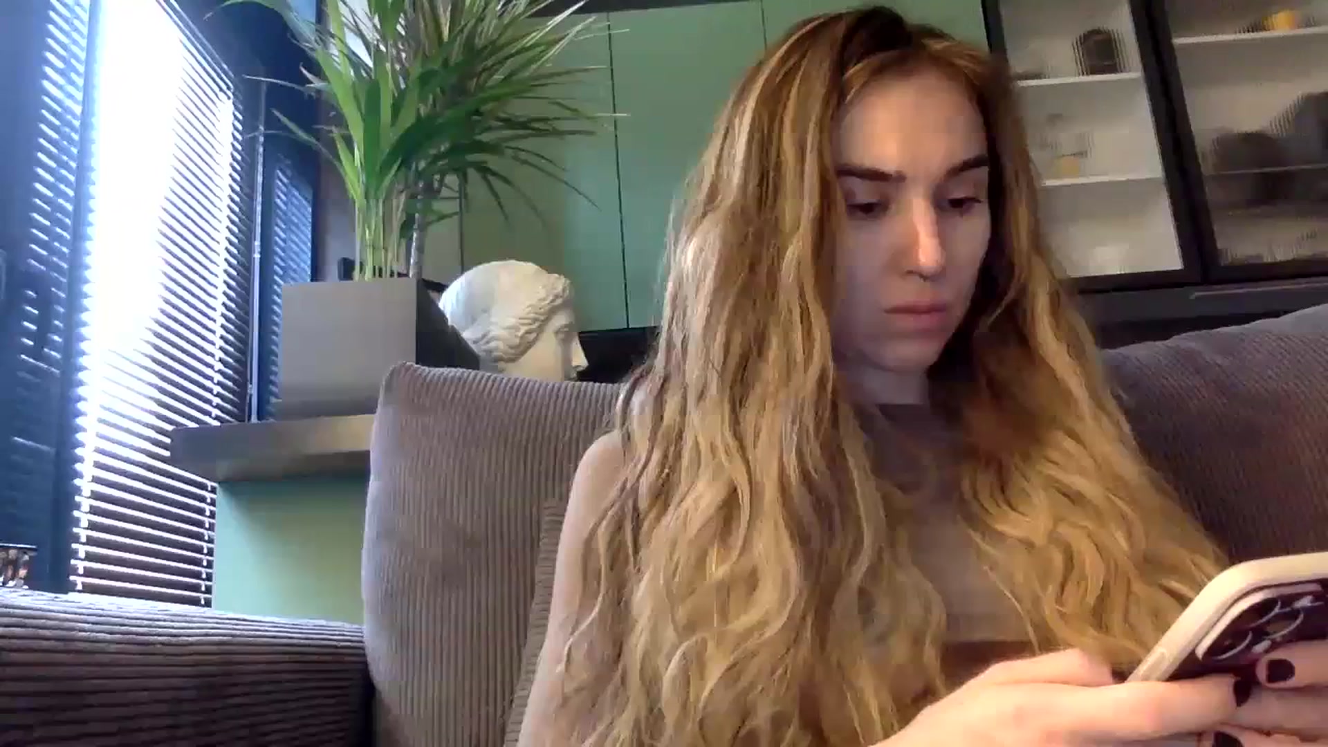 Gallery image thumbnail from EgoisticPuss's myfreecams stream on, 09/18/2023, 10:38 image 7 of 20