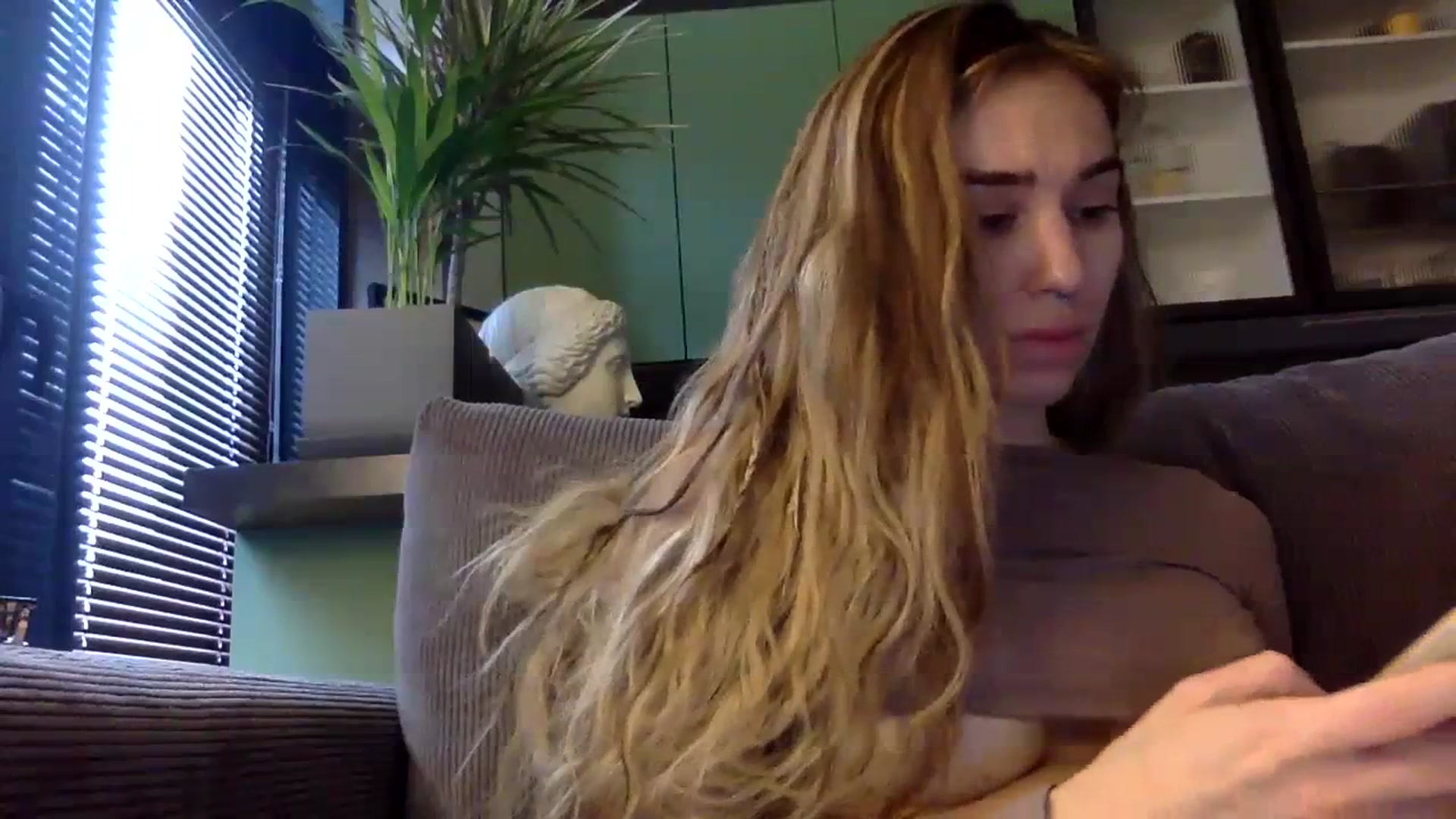 Gallery image thumbnail from EgoisticPuss's myfreecams stream on, 09/18/2023, 10:38 image 19 of 20