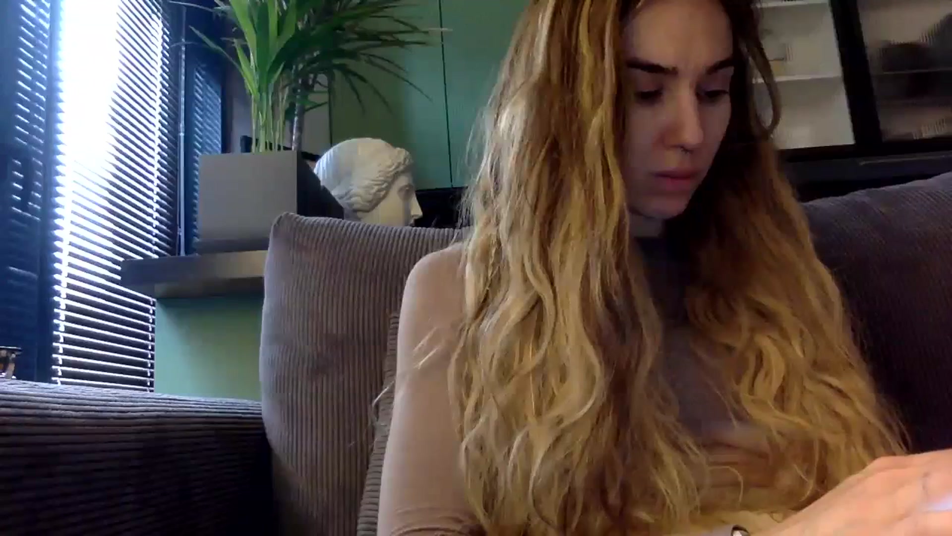 Gallery image thumbnail from EgoisticPuss's myfreecams stream on, 09/18/2023, 10:38 image 5 of 20