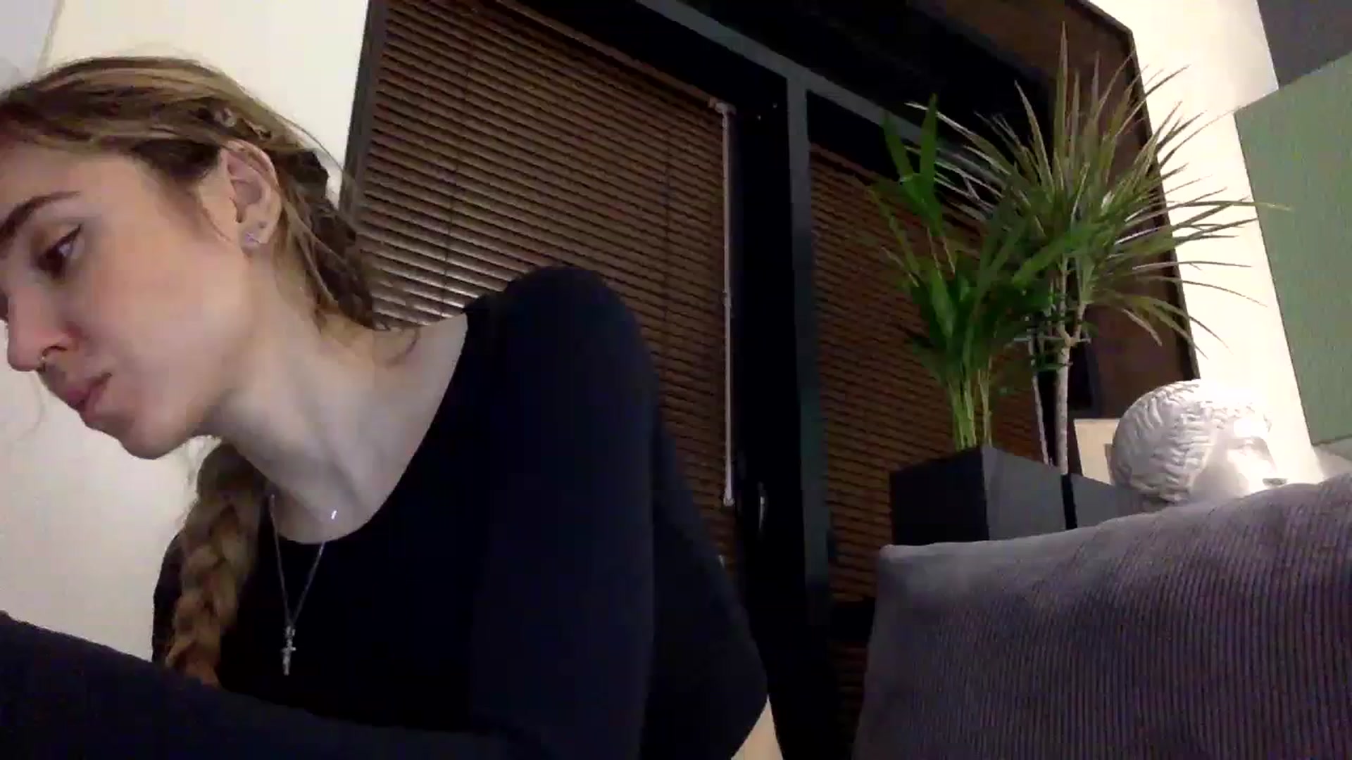 Gallery image thumbnail from EgoisticPuss's myfreecams stream on, 09/18/2023, 17:23 image 1 of 20