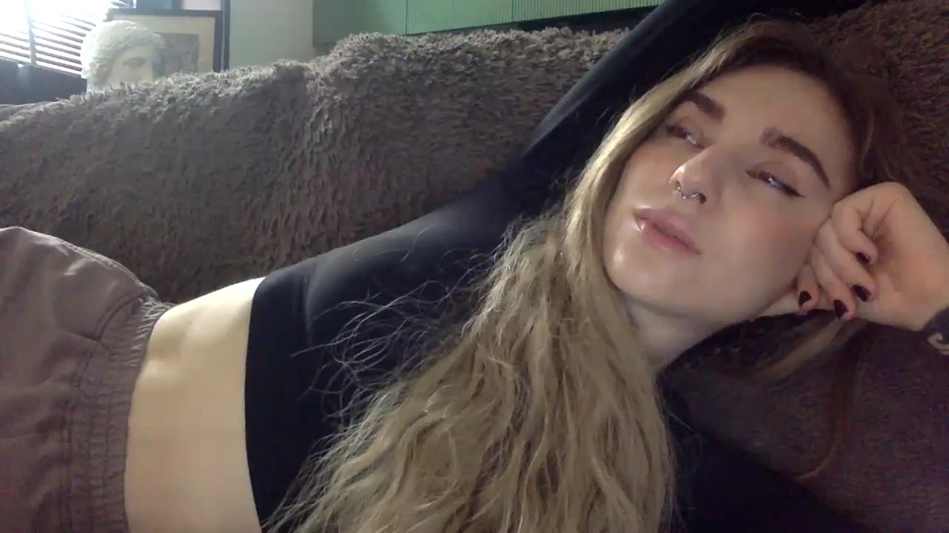 Gallery image thumbnail from EgoisticPuss's myfreecams stream on, 09/19/2023, 10:06 image 20 of 20