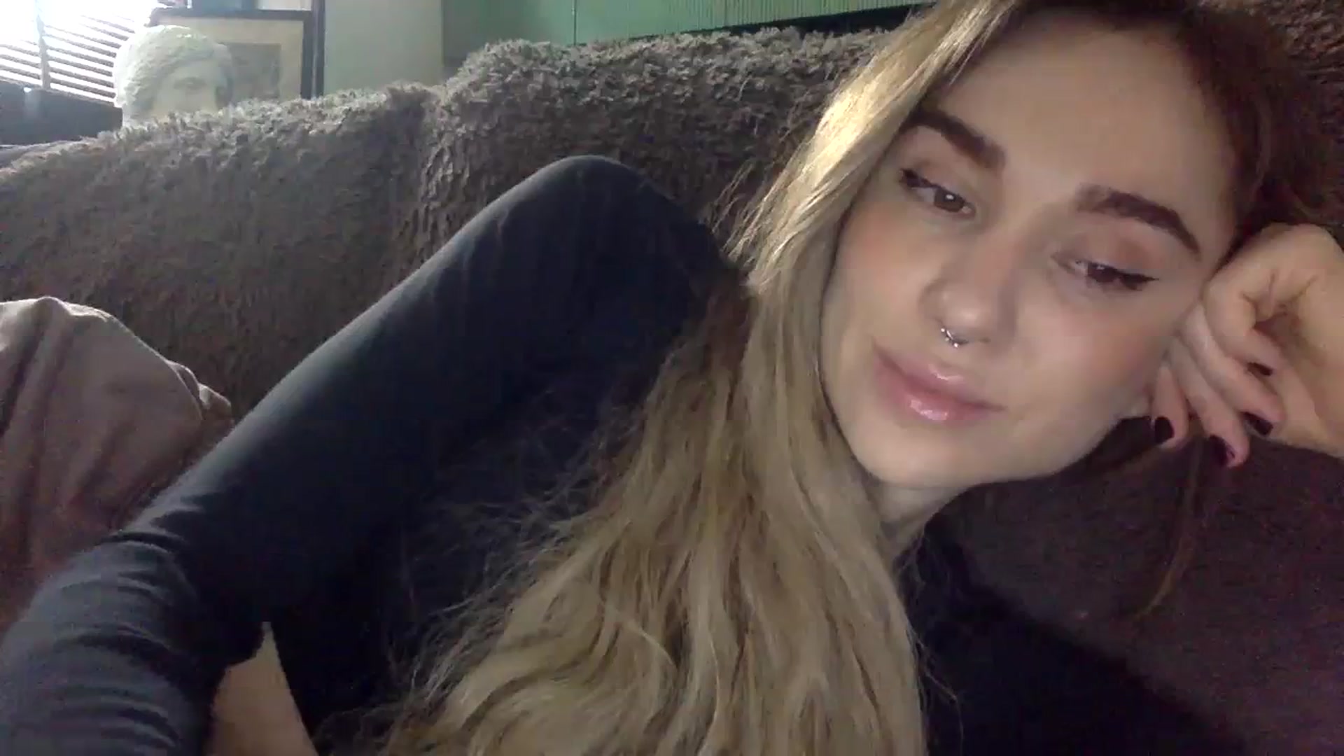 Gallery image thumbnail from EgoisticPuss's myfreecams stream on, 09/19/2023, 10:06 image 19 of 20
