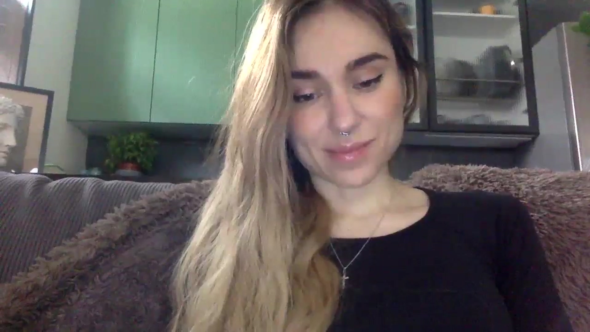 Gallery image thumbnail from EgoisticPuss's myfreecams stream on, 09/19/2023, 10:06 image 17 of 20