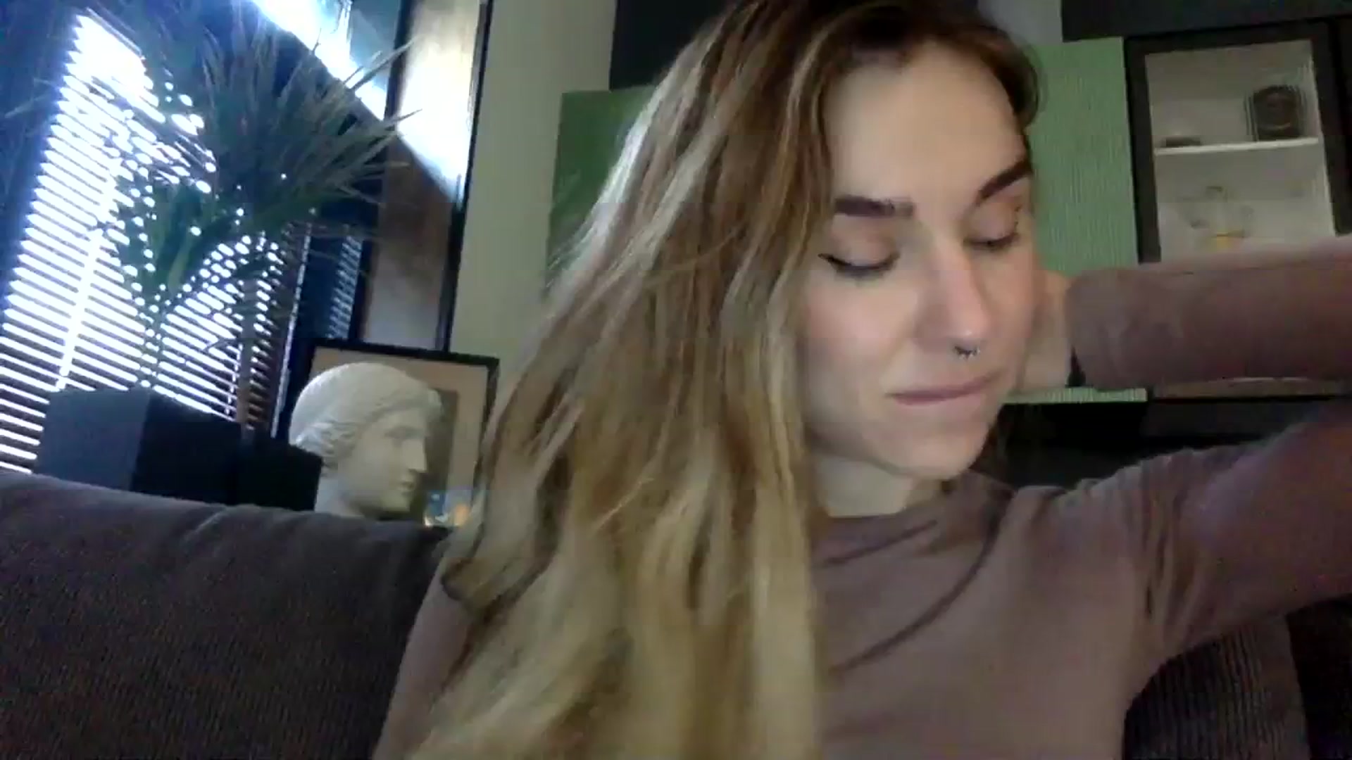 Gallery image thumbnail from EgoisticPuss's myfreecams stream on, 09/20/2023, 15:11 image 5 of 20
