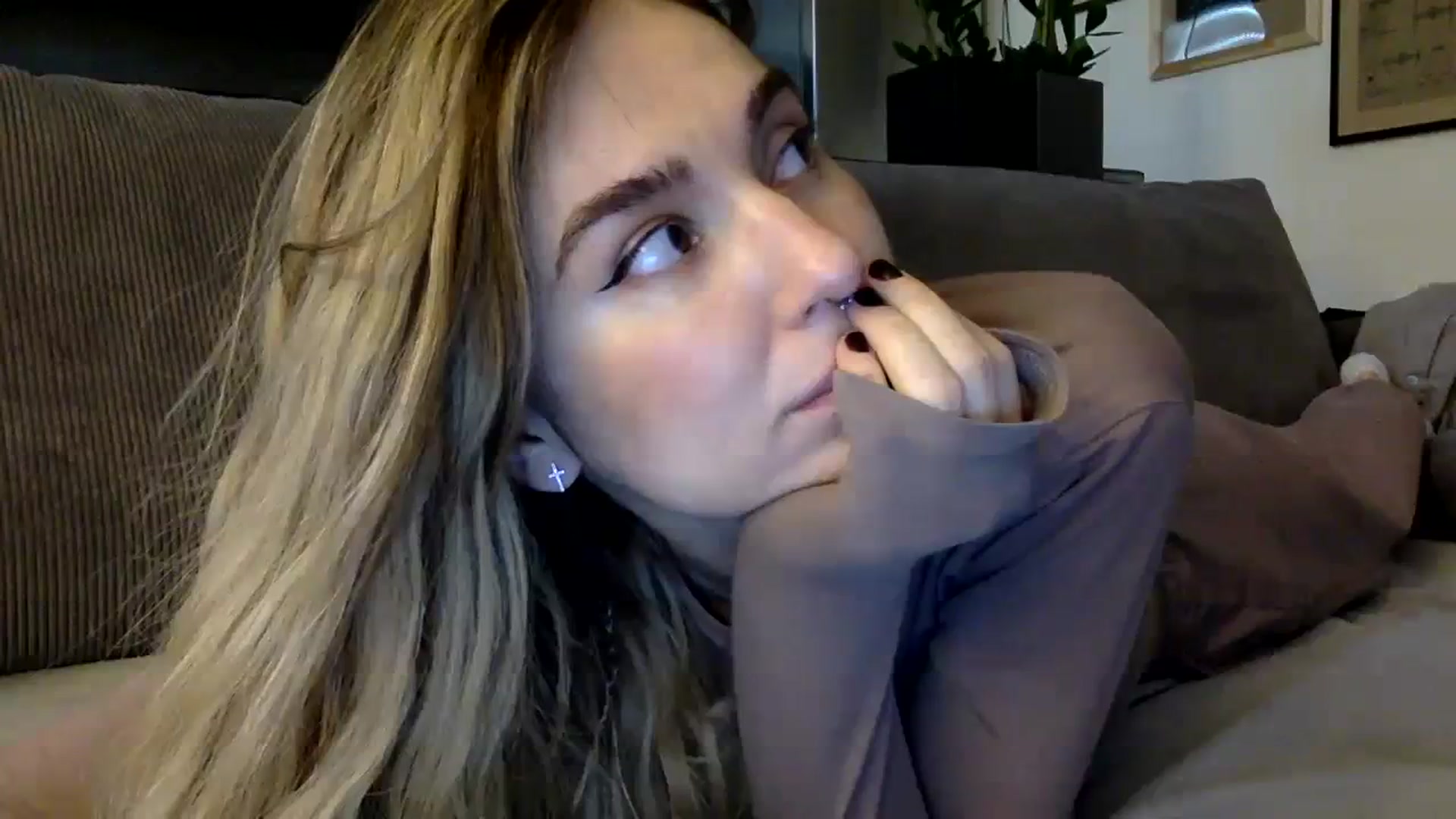 Gallery image thumbnail from EgoisticPuss's myfreecams stream on, 09/20/2023, 15:11 image 12 of 20