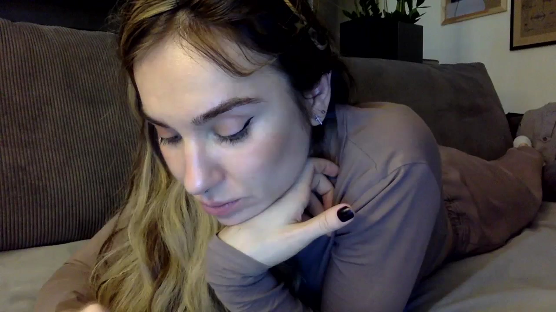 Gallery image thumbnail from EgoisticPuss's myfreecams stream on, 09/20/2023, 15:11 image 15 of 20