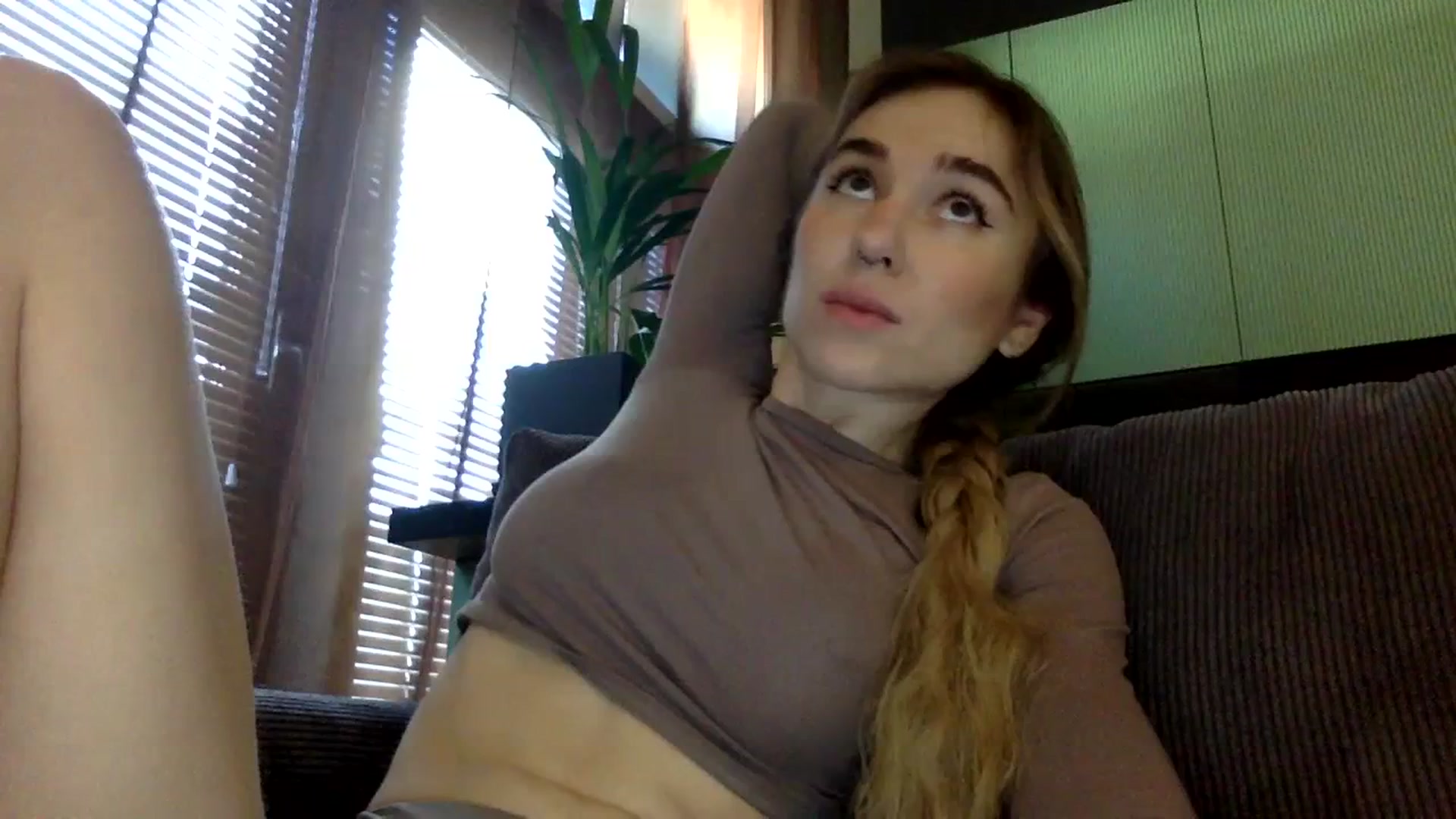 Gallery image thumbnail from EgoisticPuss's myfreecams stream on, 09/25/2023, 11:59 image 17 of 20