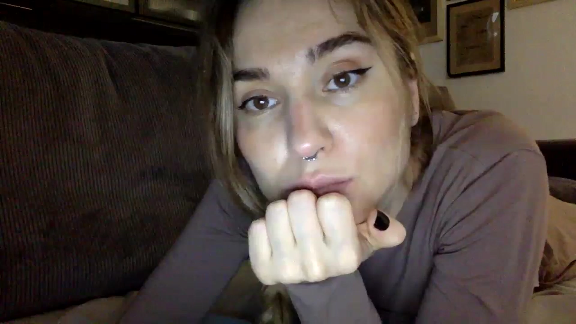 Gallery image thumbnail from EgoisticPuss's myfreecams stream on, 09/25/2023, 15:27 image 12 of 20