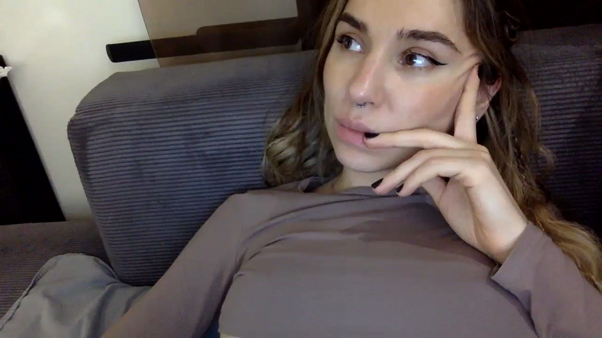 Gallery image thumbnail from EgoisticPuss's myfreecams stream on, 09/26/2023, 17:12 image 14 of 20