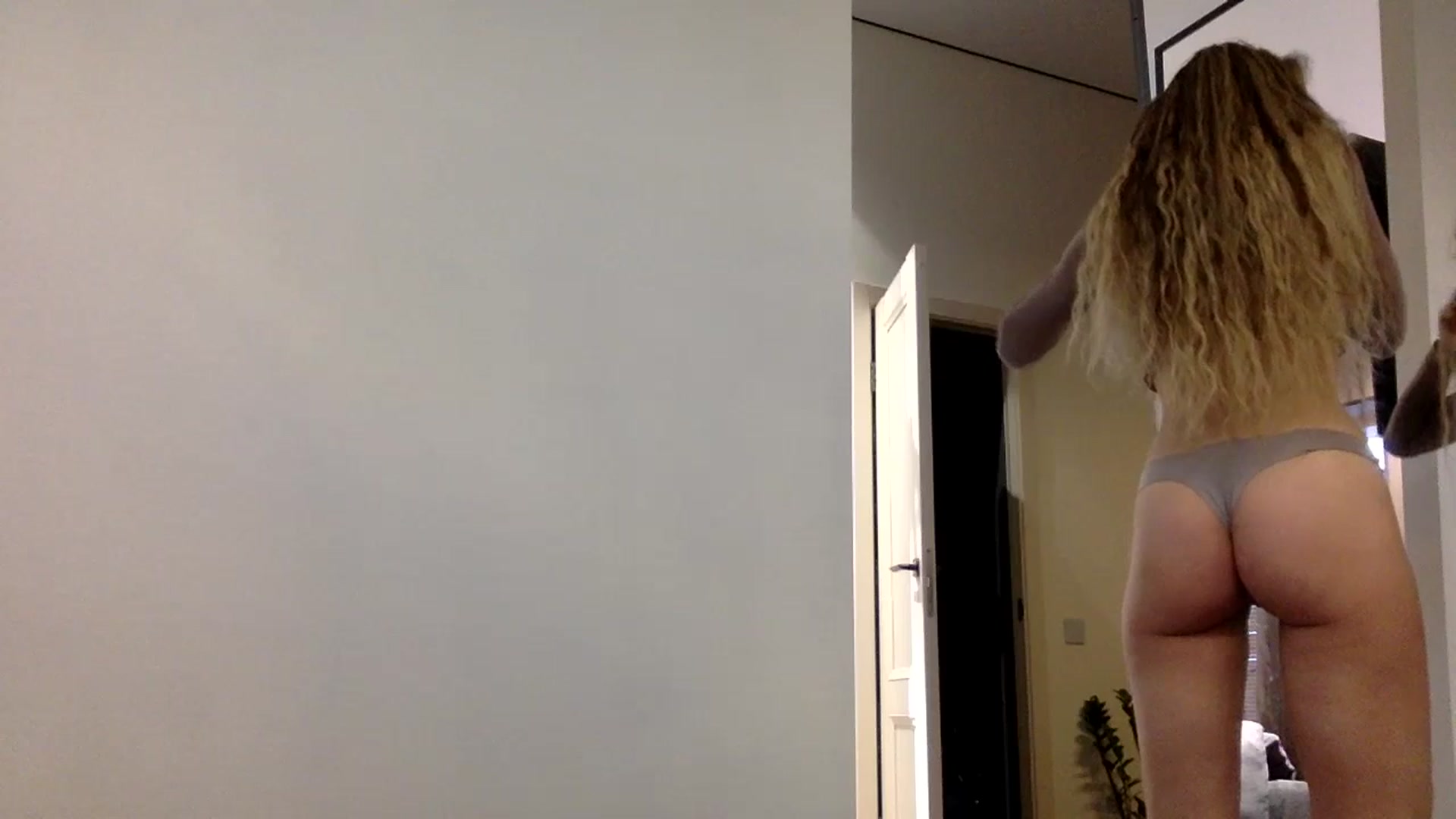 Gallery image thumbnail from EgoisticPuss's myfreecams stream on, 09/27/2023, 14:25 image 19 of 20