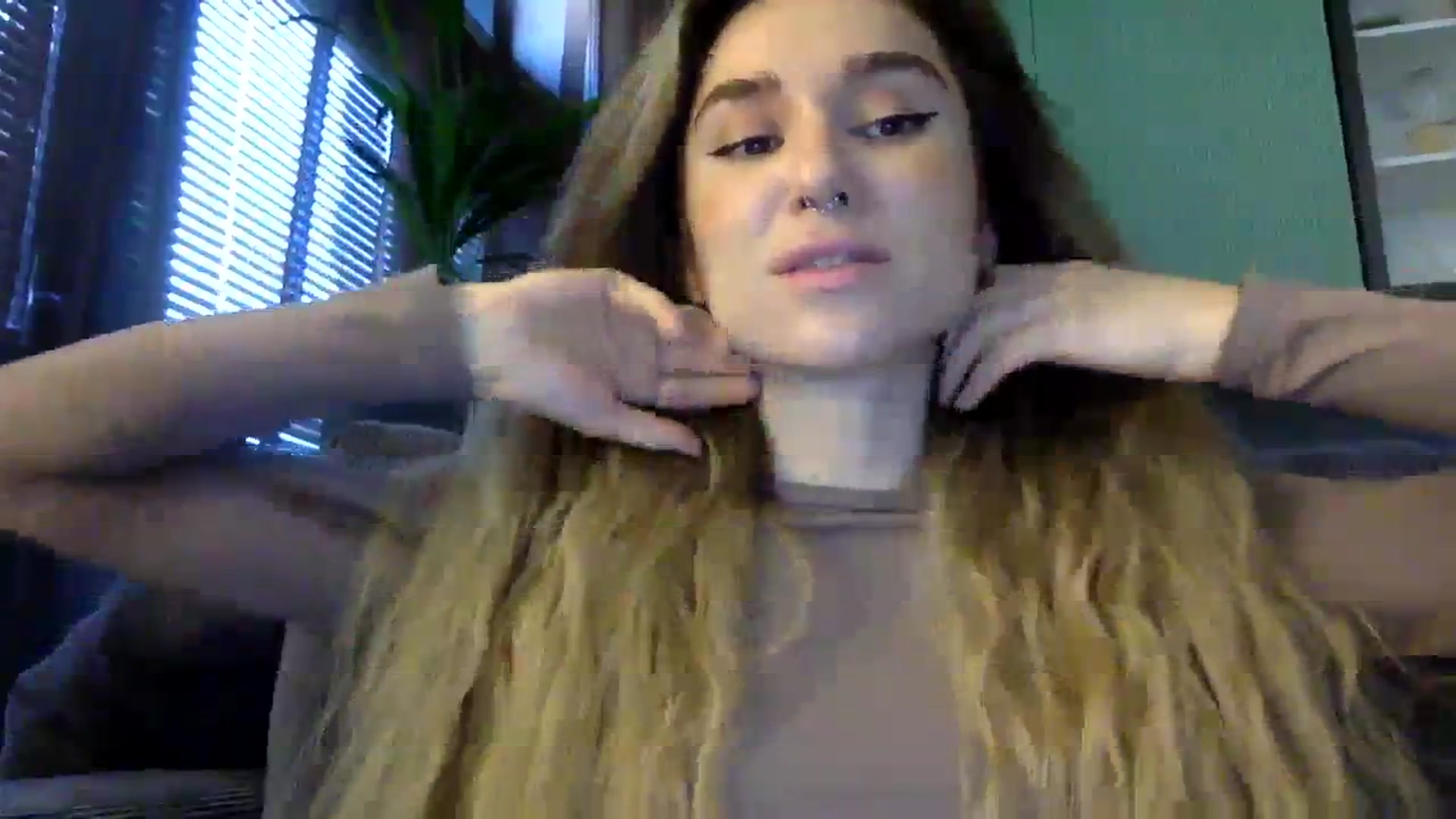 Gallery image thumbnail from EgoisticPuss's myfreecams stream on, 09/27/2023, 14:25 image 6 of 20