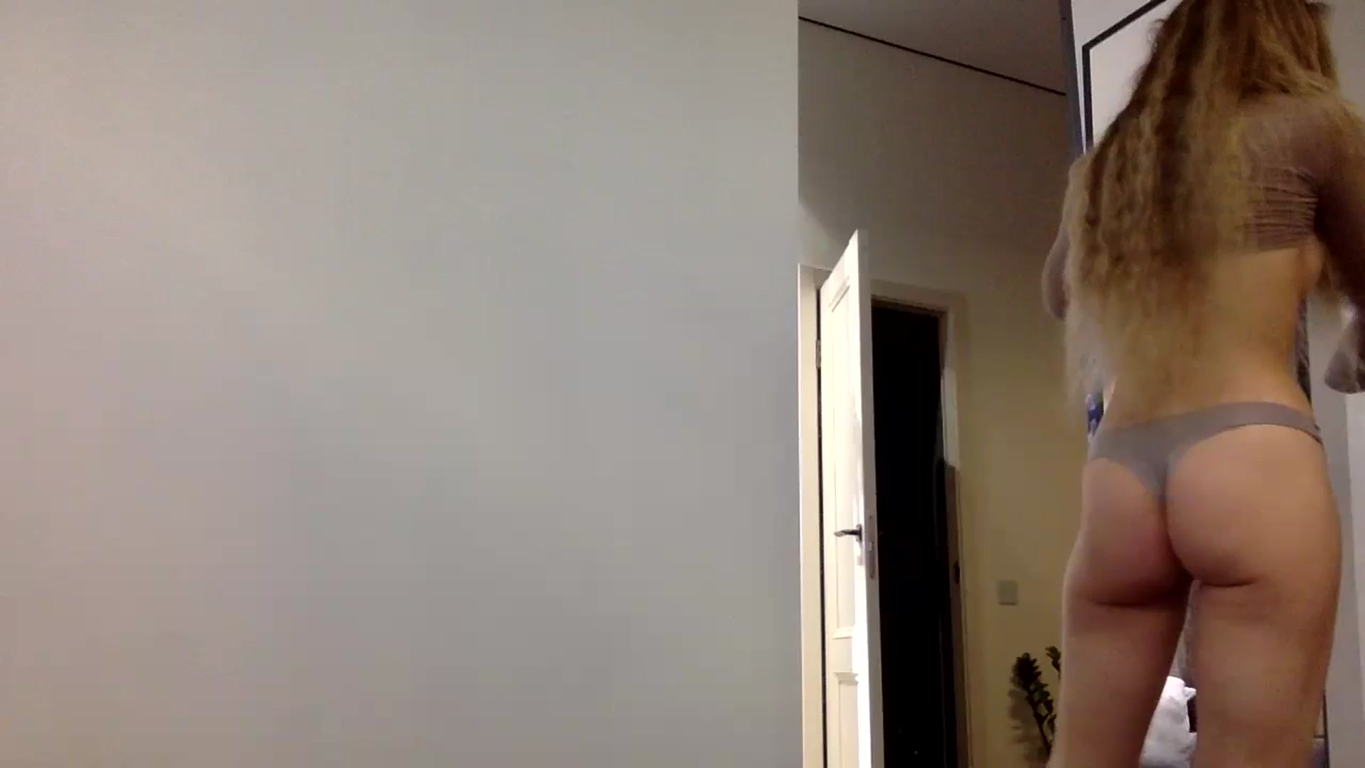 Gallery image thumbnail from EgoisticPuss's myfreecams stream on, 09/27/2023, 14:25 image 18 of 20