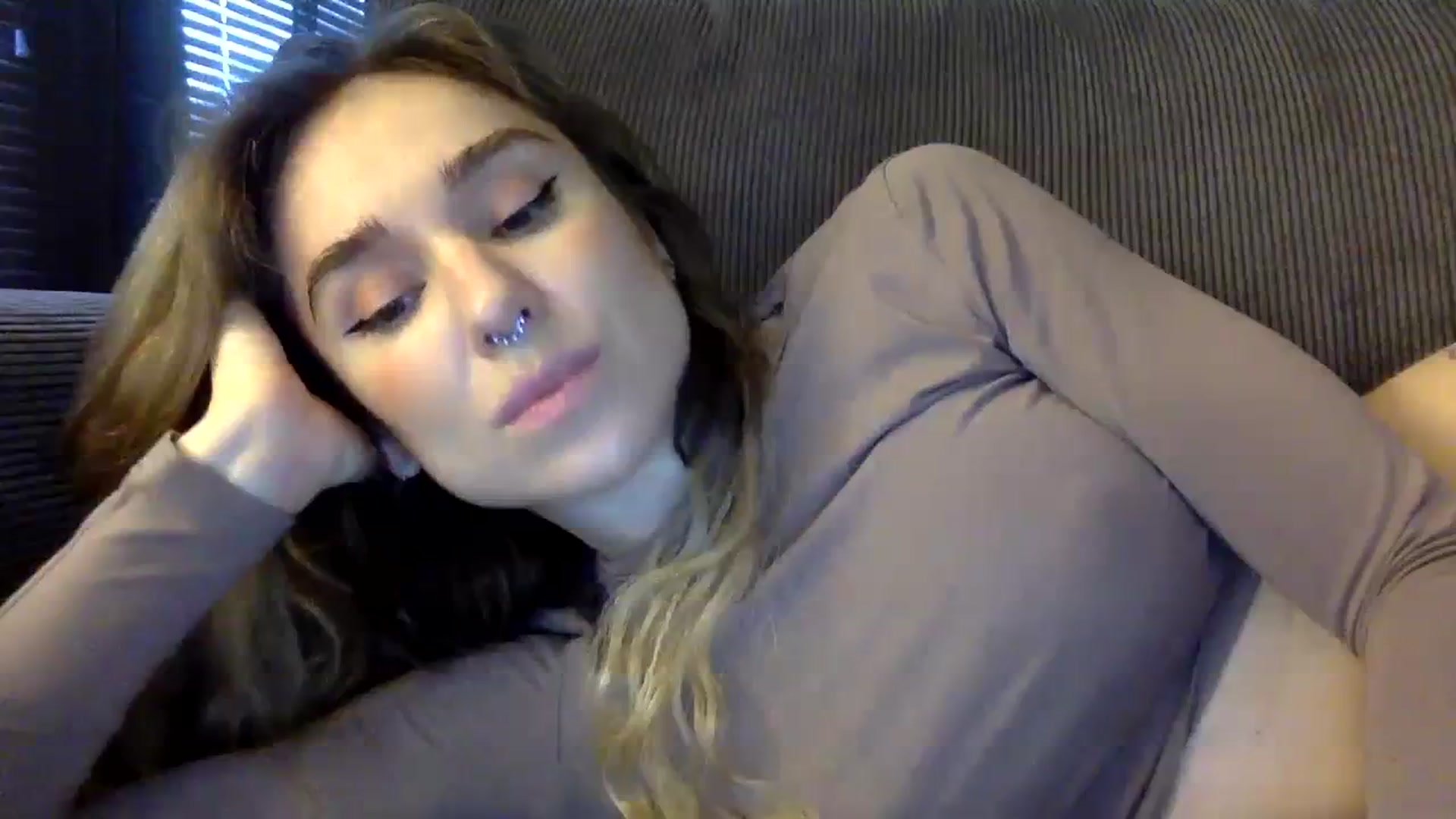 Gallery image thumbnail from EgoisticPuss's myfreecams stream on, 09/27/2023, 14:25 image 4 of 20