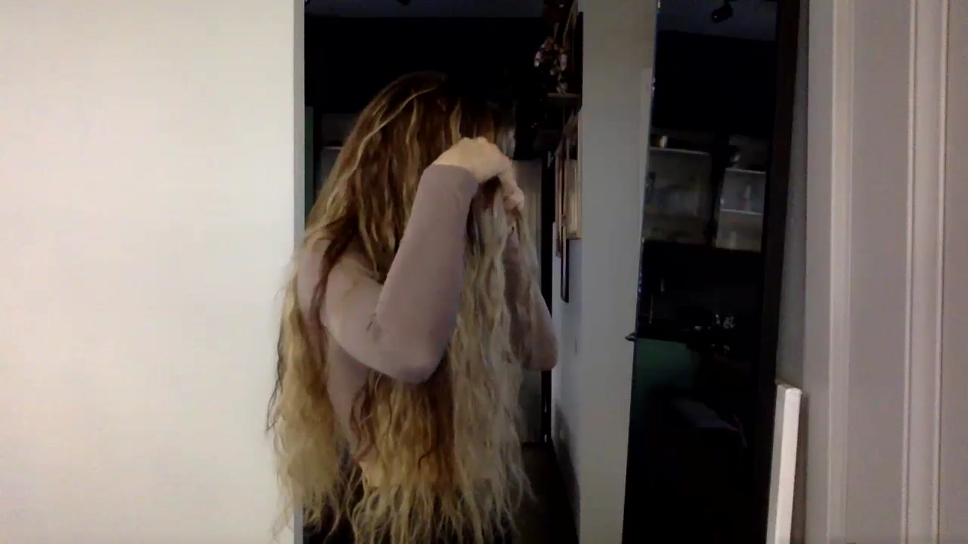 Gallery image thumbnail from EgoisticPuss's myfreecams stream on, 09/27/2023, 14:25 image 13 of 20