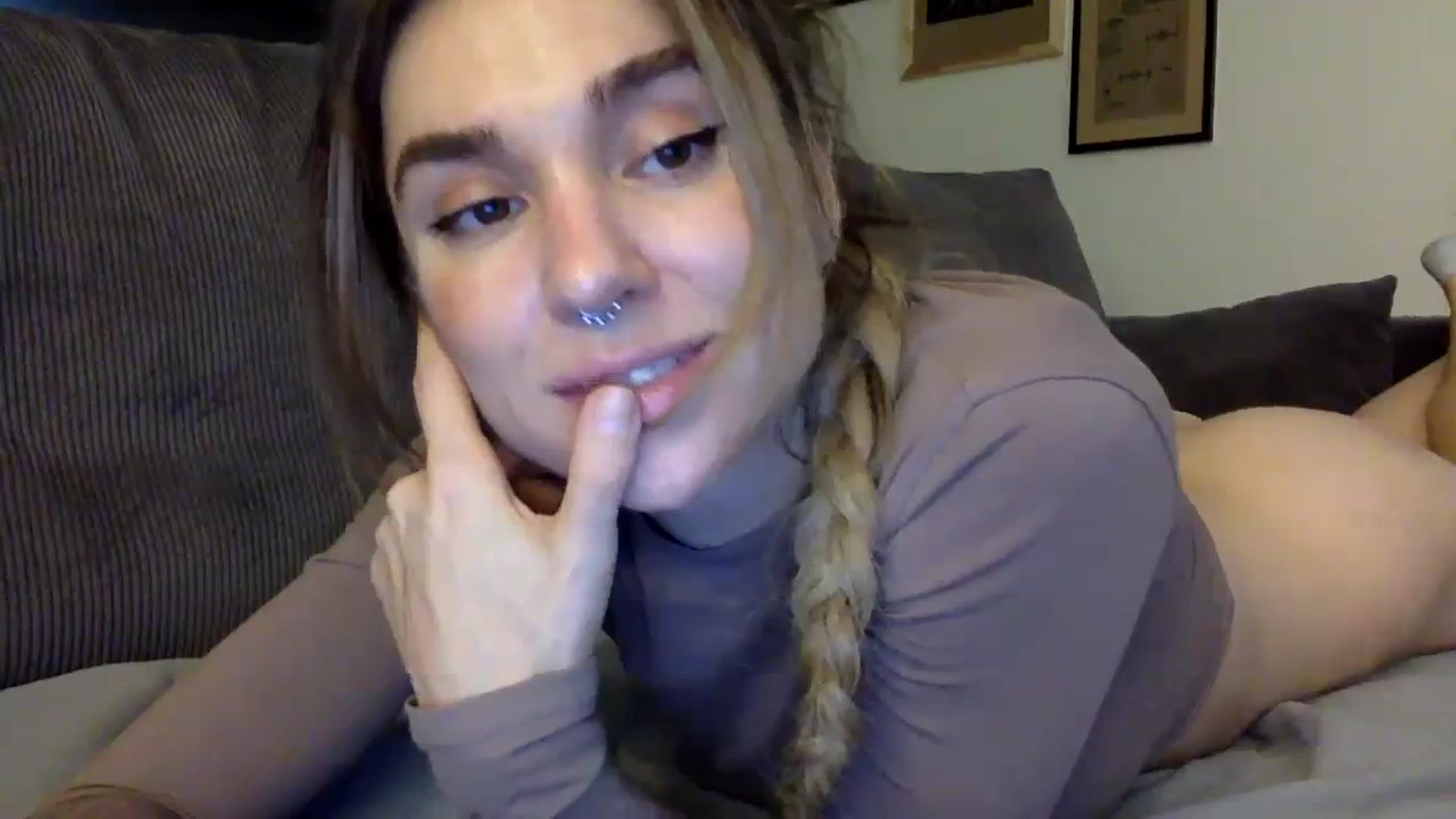 Gallery image thumbnail from EgoisticPuss's myfreecams stream on, 09/27/2023, 17:51 image 2 of 20