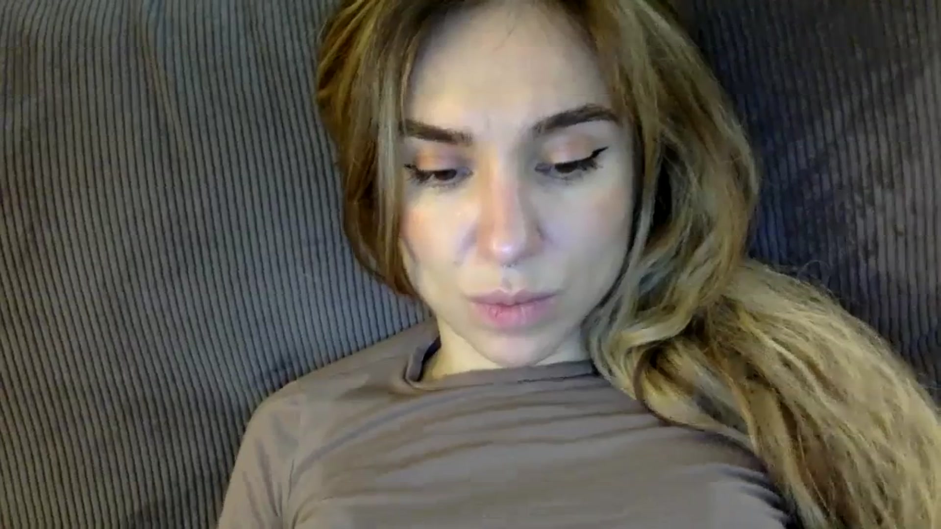 Gallery image thumbnail from EgoisticPuss's myfreecams stream on, 09/27/2023, 18:53 image 14 of 20