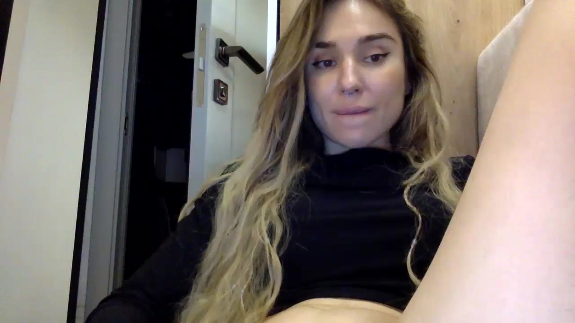 Gallery image thumbnail from EgoisticPuss's myfreecams stream on, 09/28/2023, 15:33 image 20 of 20